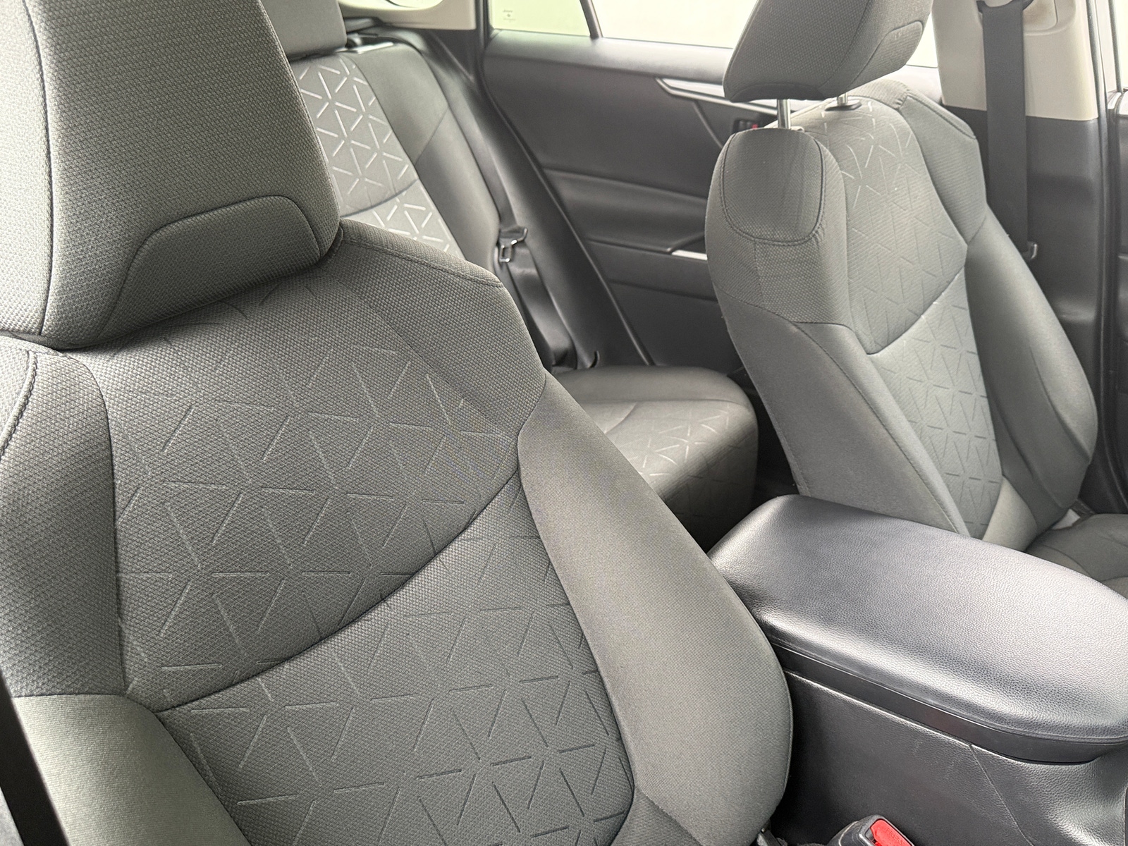 Thumbnail: 2021 Toyota RAV4 - 2