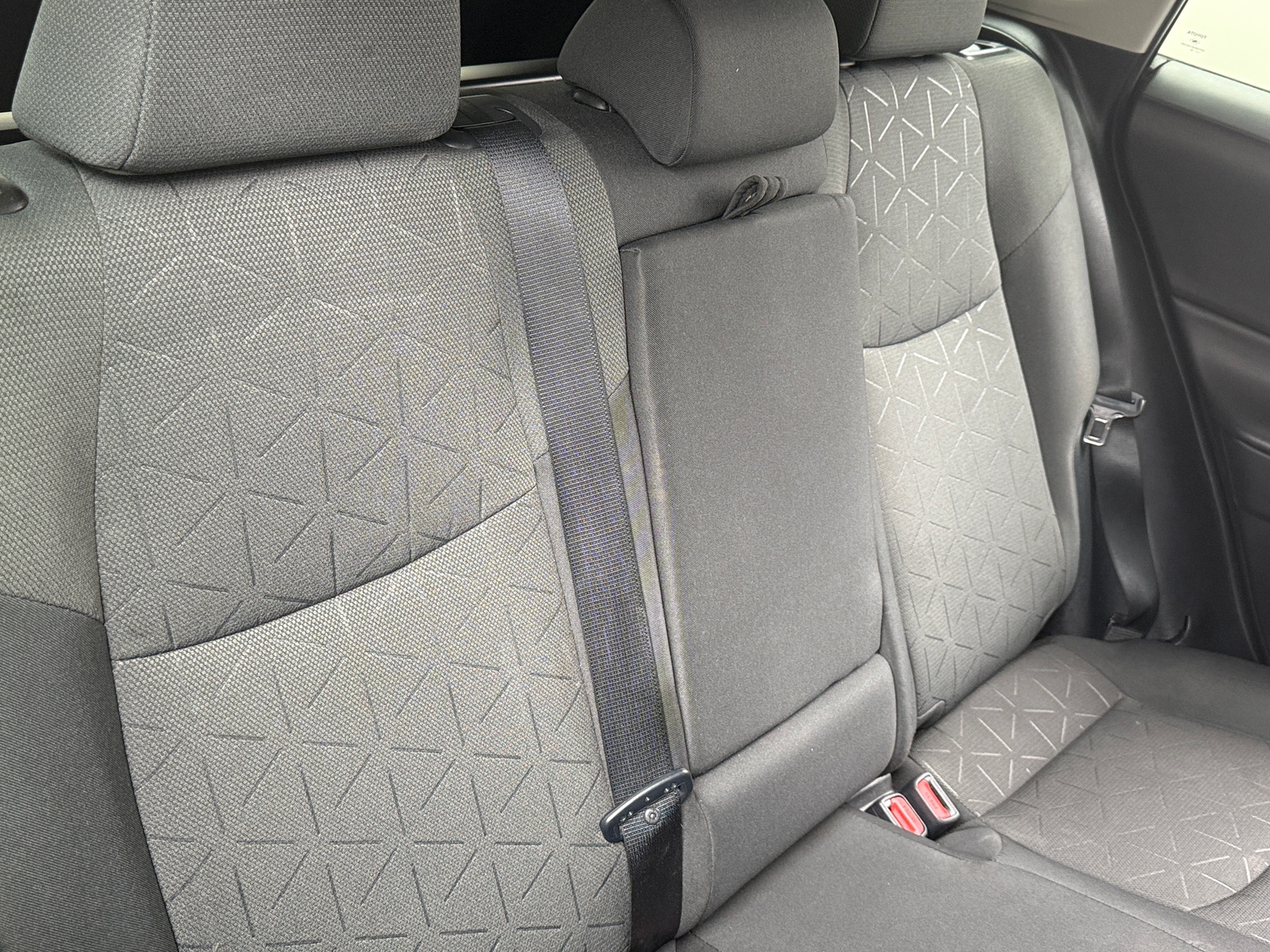 Thumbnail: 2021 Toyota RAV4 - 6