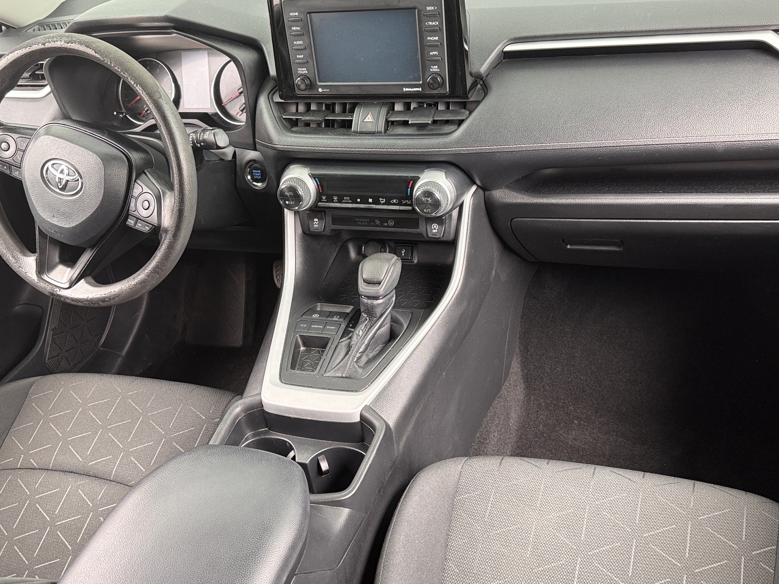 Thumbnail: 2021 Toyota RAV4 - 3