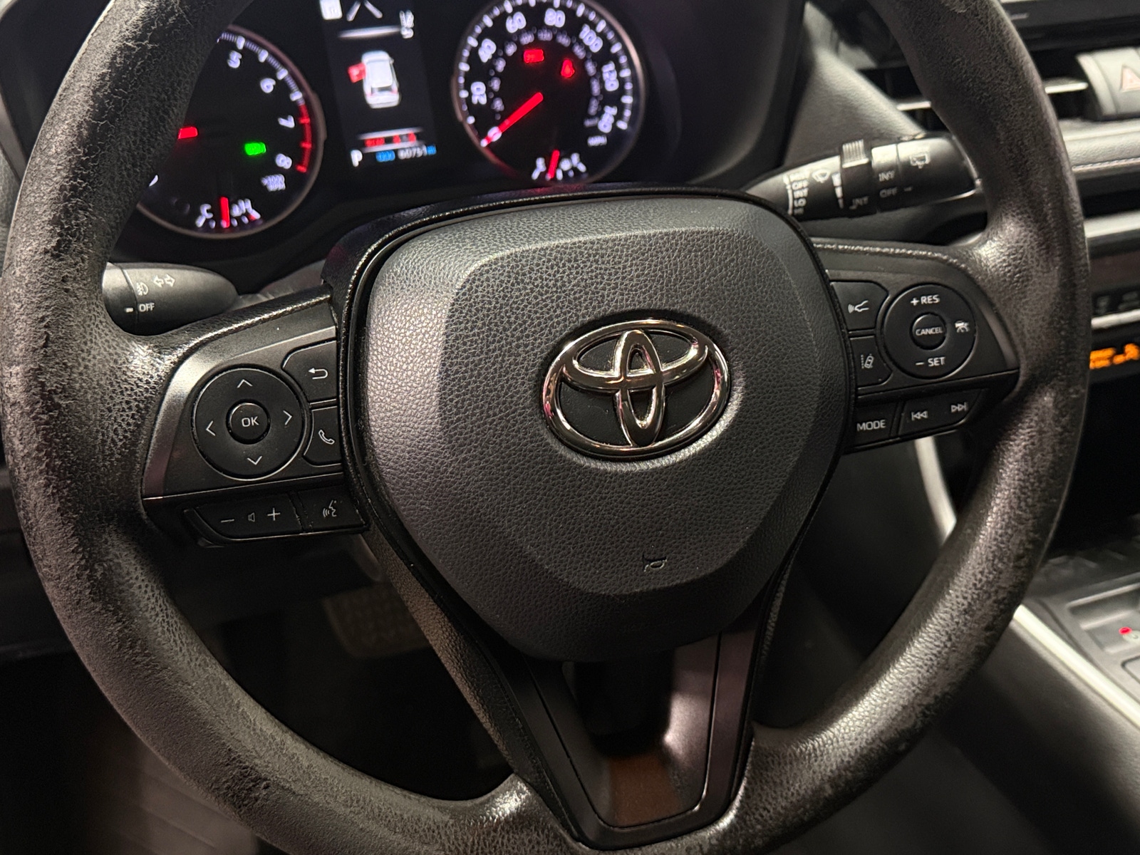 Thumbnail: 2021 Toyota RAV4 - 5