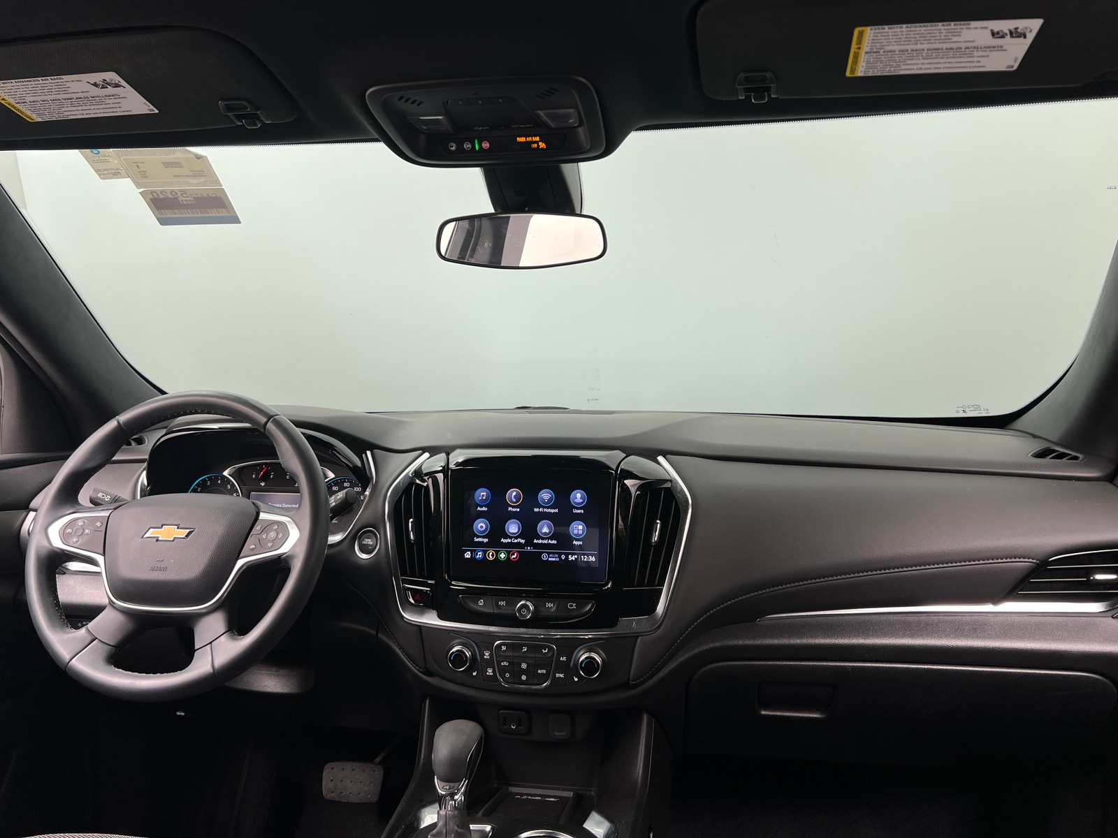 Thumbnail: 2023 Chevrolet Traverse - 3