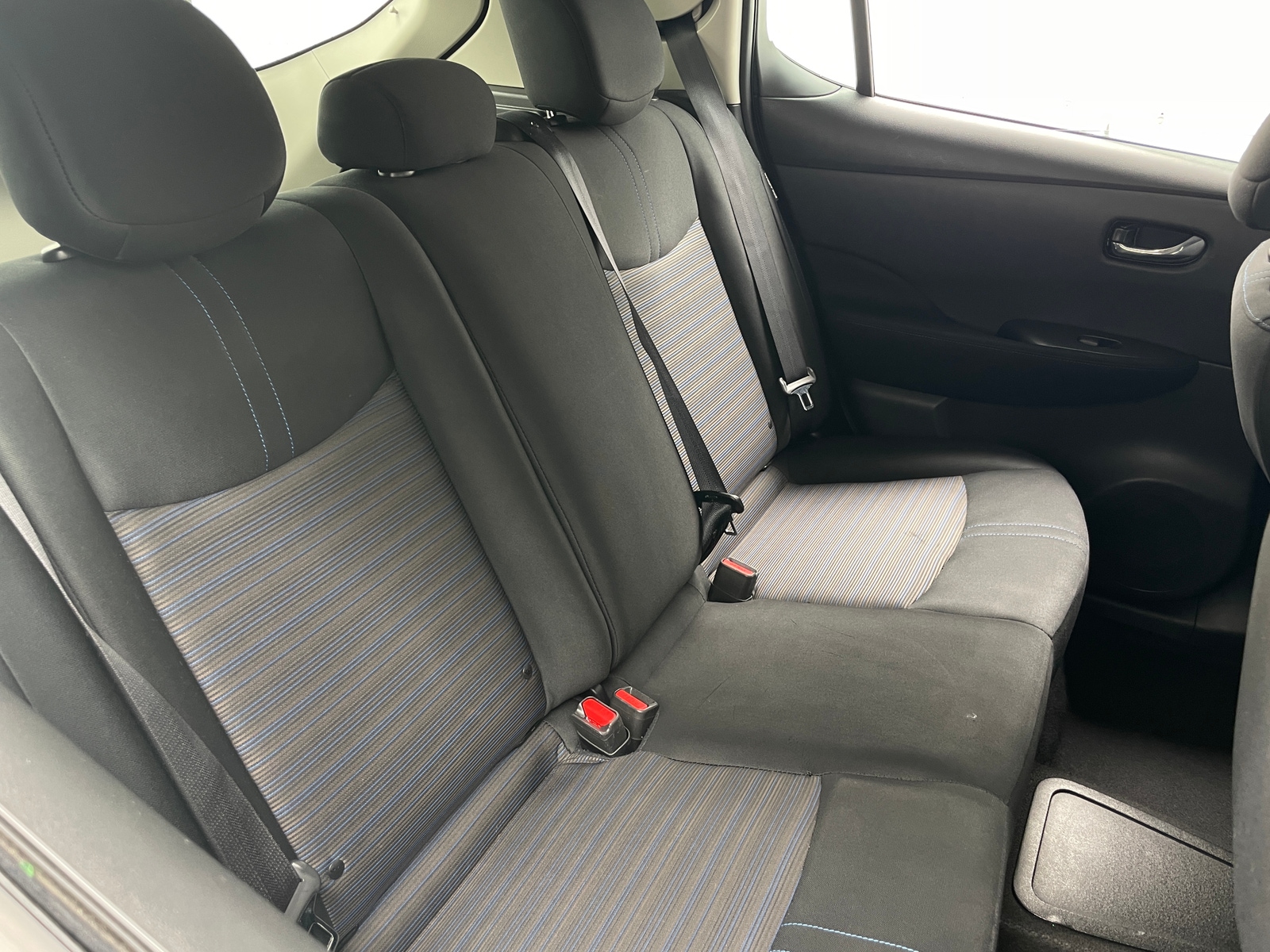 Thumbnail: 2020 Nissan Leaf - 6