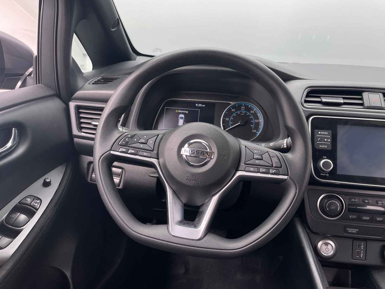 Thumbnail: 2020 Nissan Leaf - 5