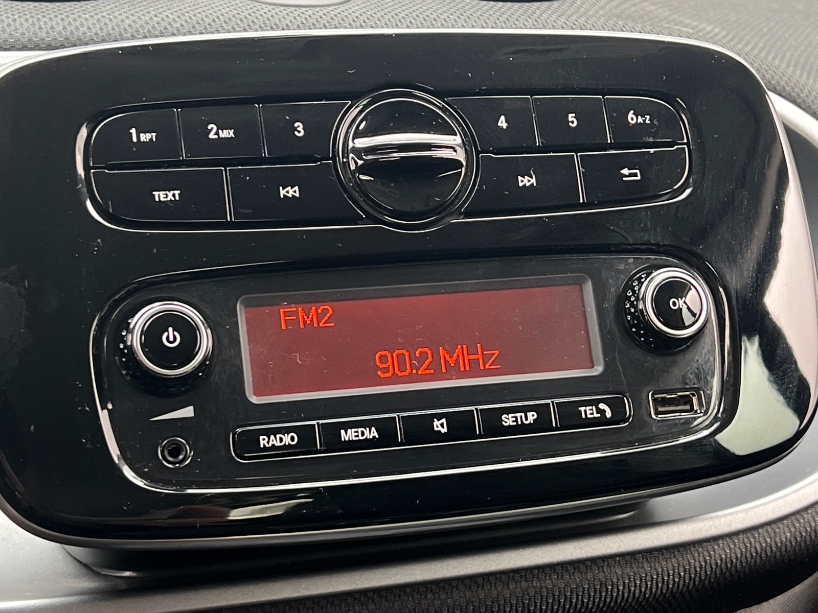 Thumbnail: 2018 smart fortwo - 3