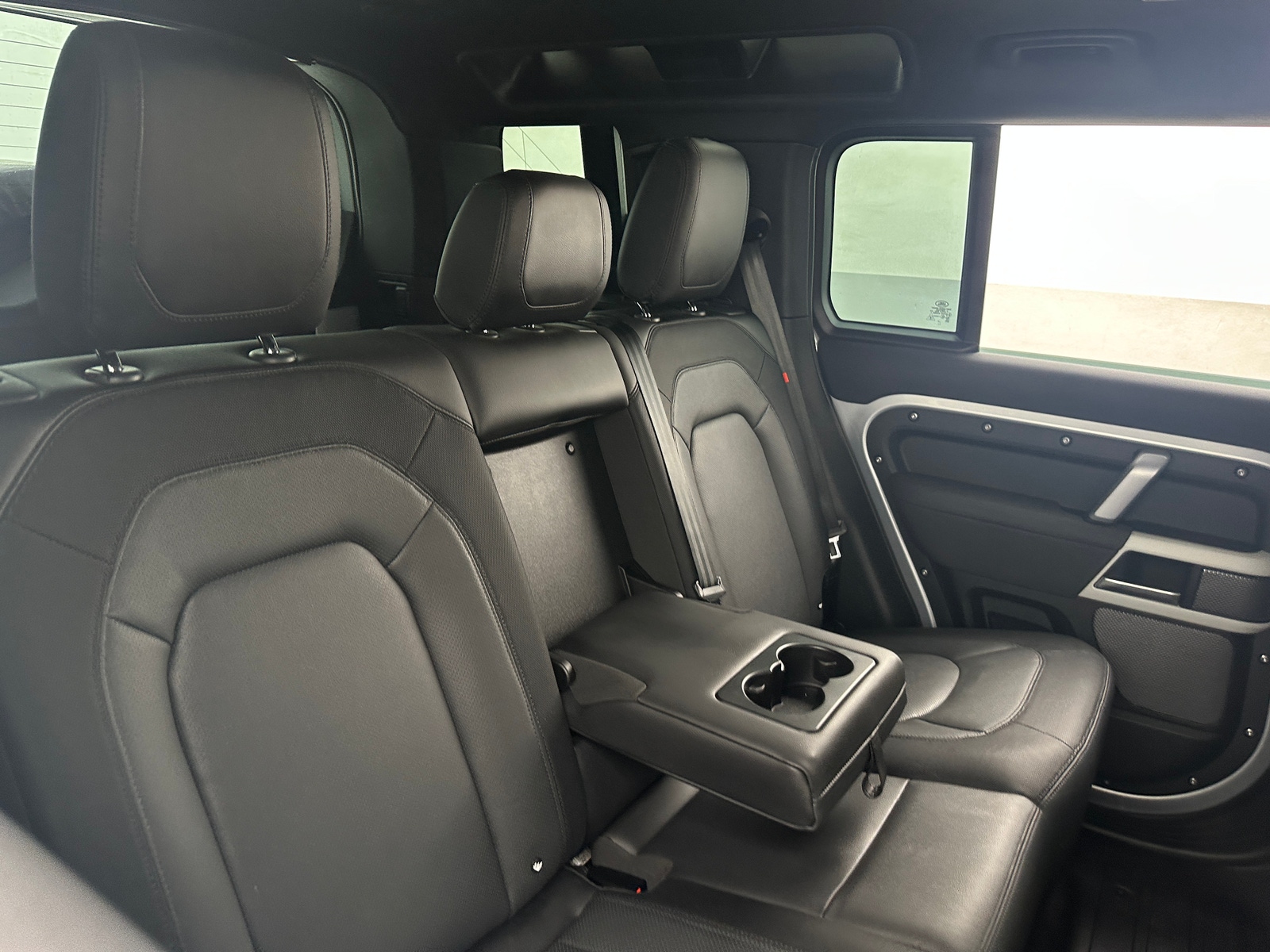 Thumbnail: 2023 Land Rover Defender - 5