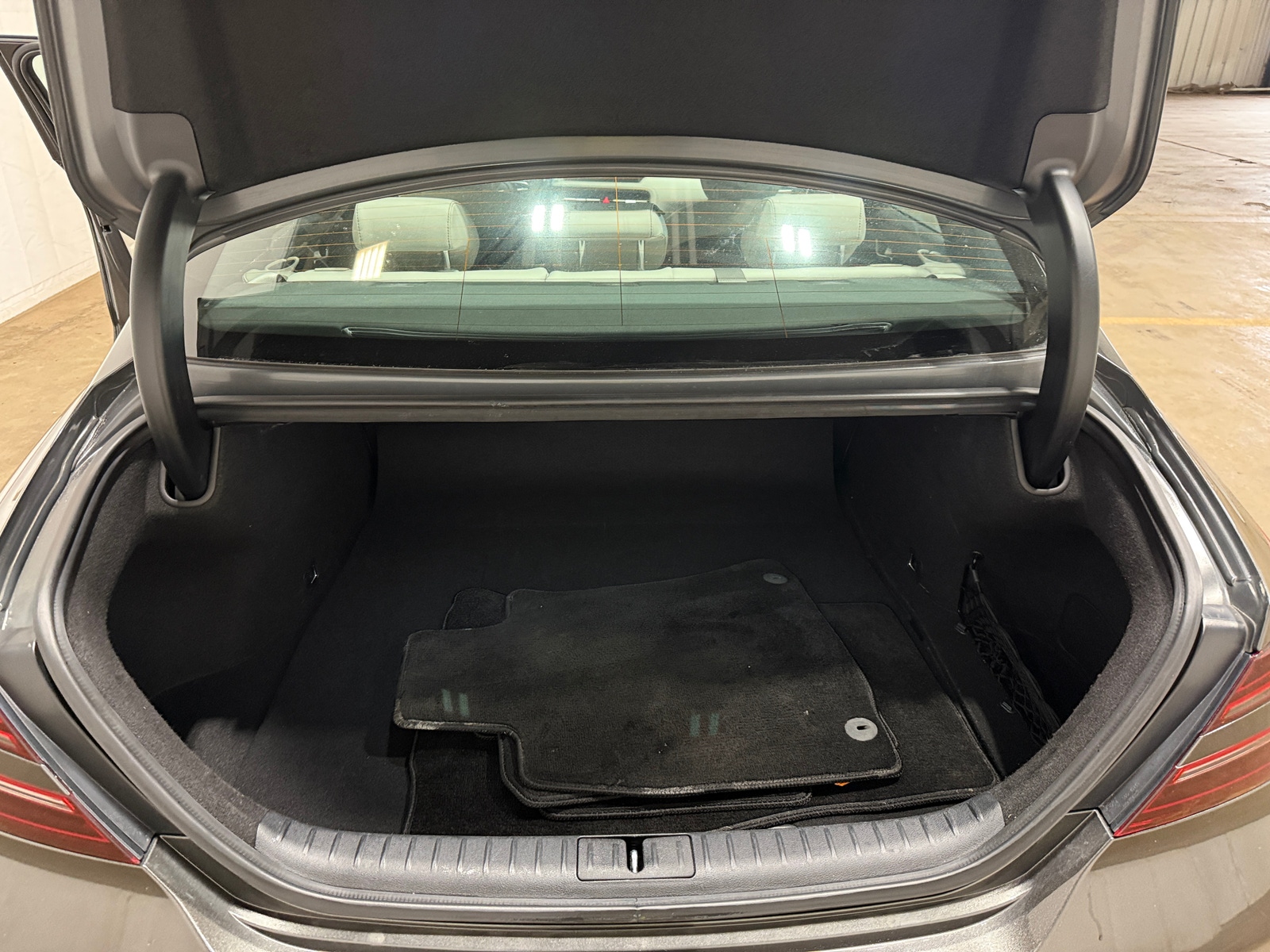 Thumbnail: 2025 Genesis G70 - 6