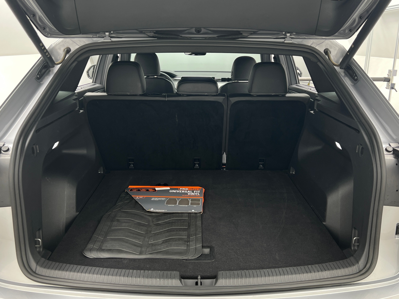 Thumbnail: 2025 Volkswagen Atlas - 6