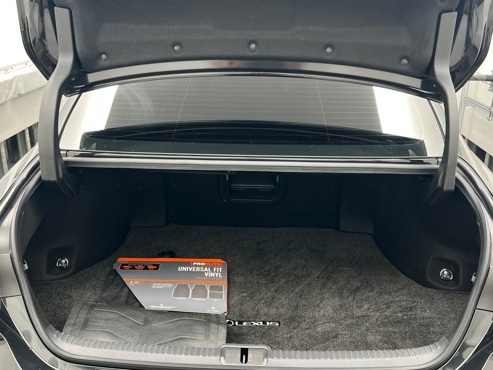 Thumbnail: 2023 Lexus ES - 6