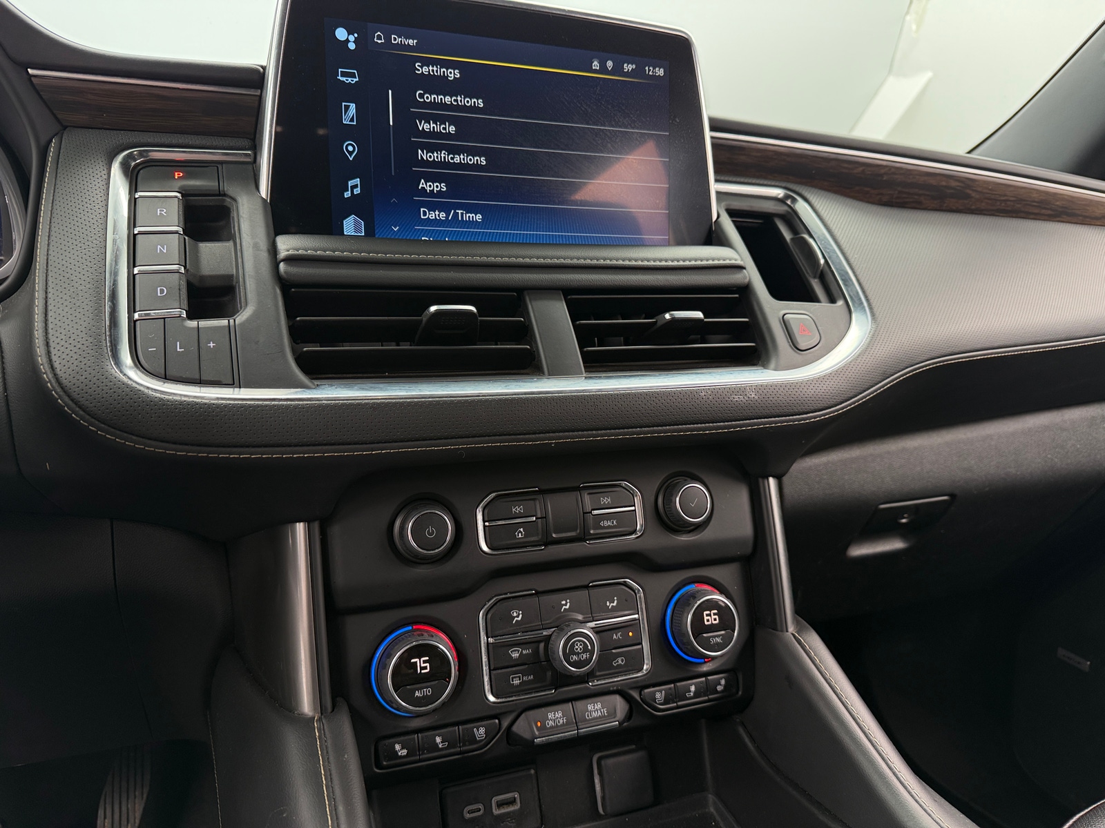 Thumbnail: 2023 Chevrolet Suburban - 3