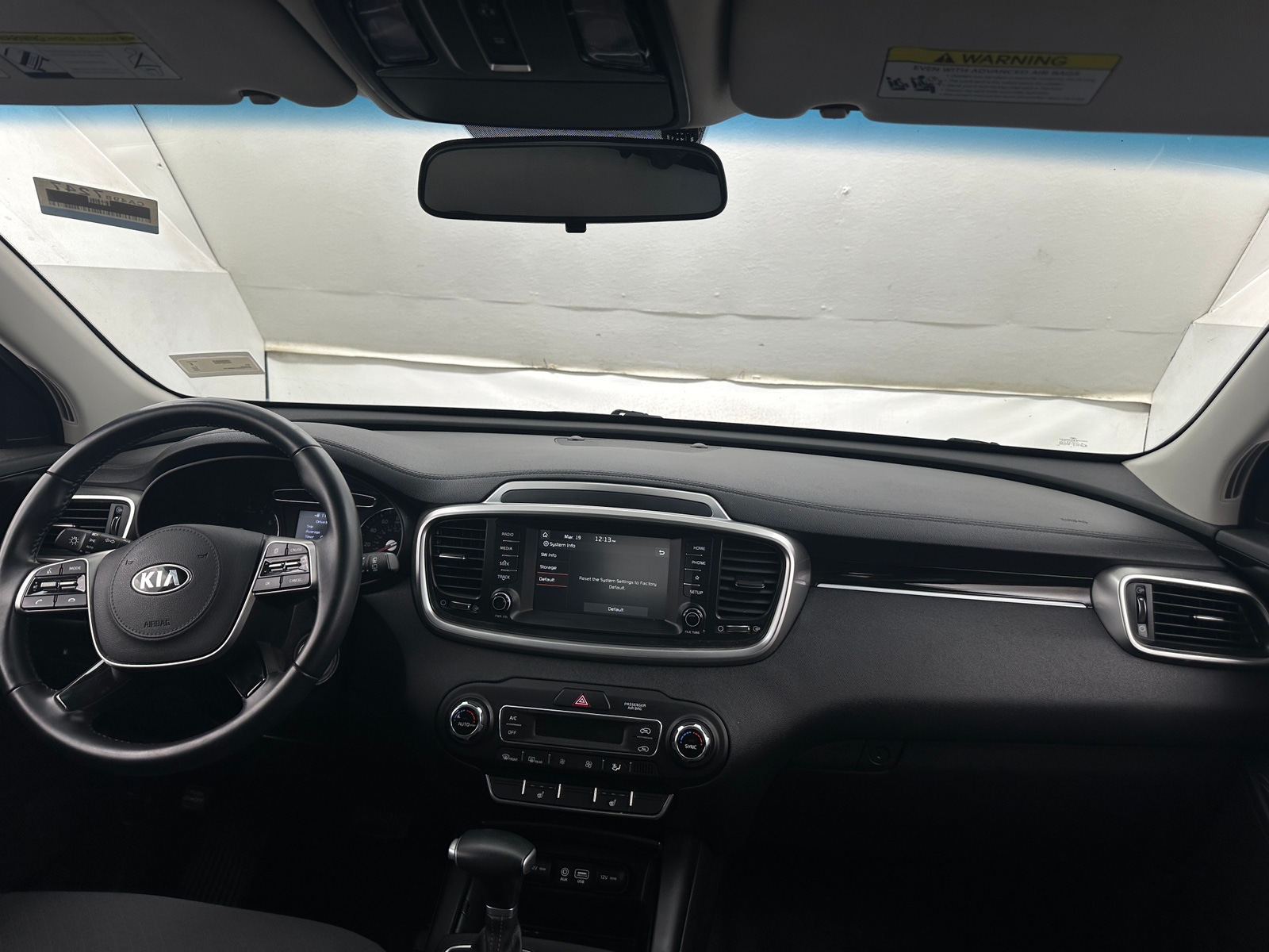 Thumbnail: 2020 Kia Sorento - 3