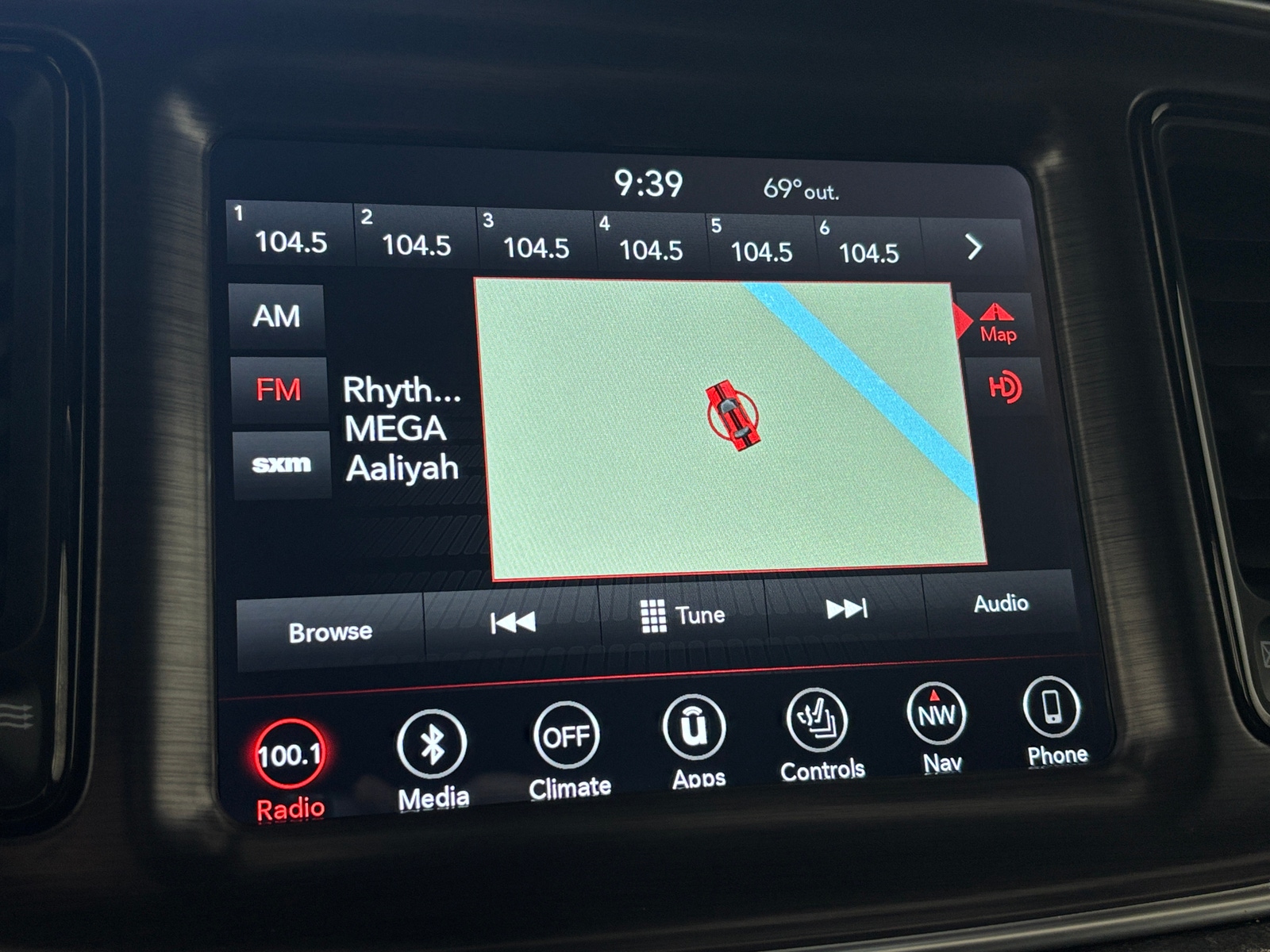 Thumbnail: 2018 Dodge Challenger - 3