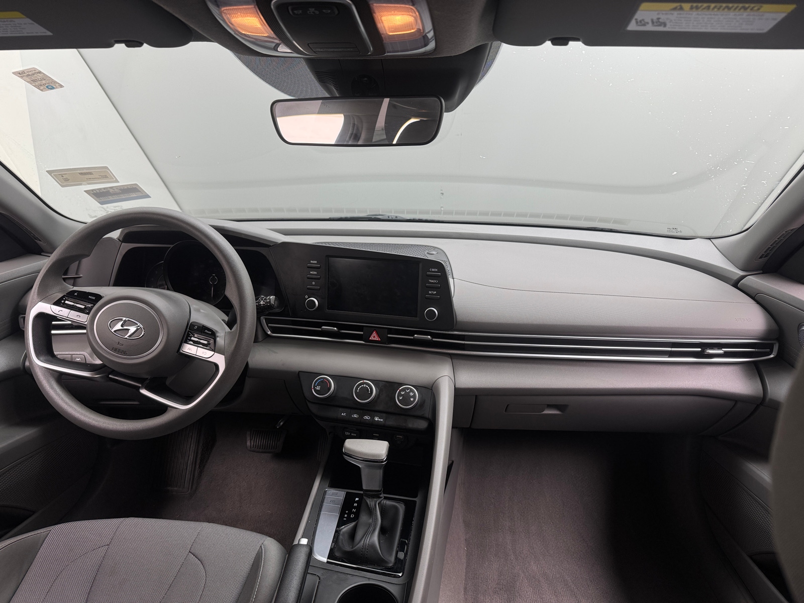 Thumbnail: 2023 Hyundai Elantra - 3