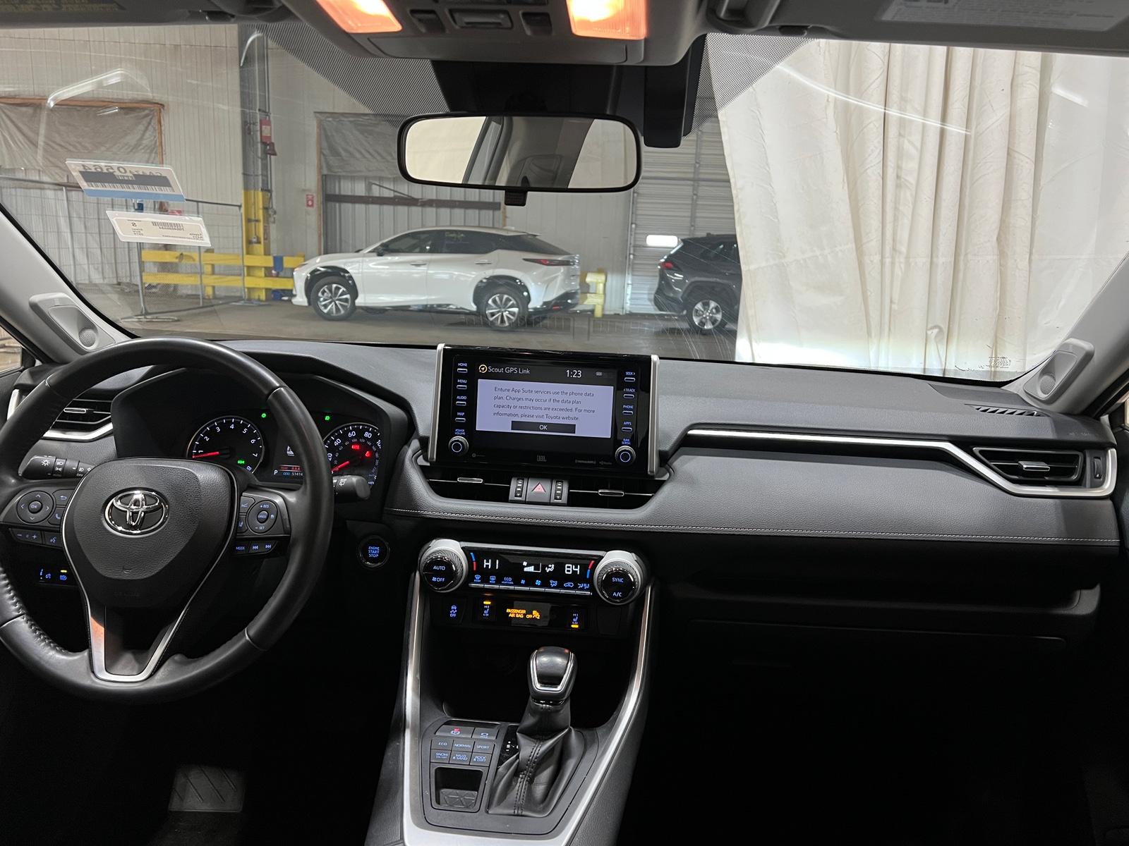 Thumbnail: 2019 Toyota RAV4 - 2