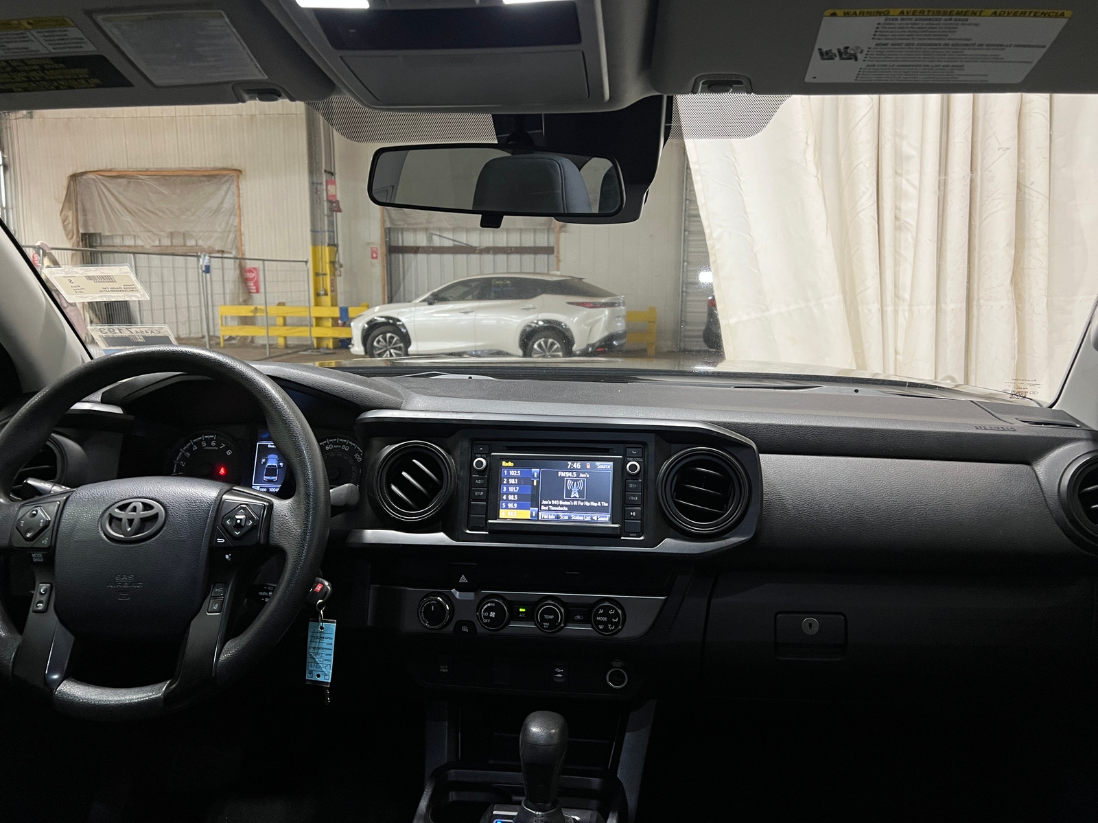 Thumbnail: 2019 Toyota Tacoma - 3