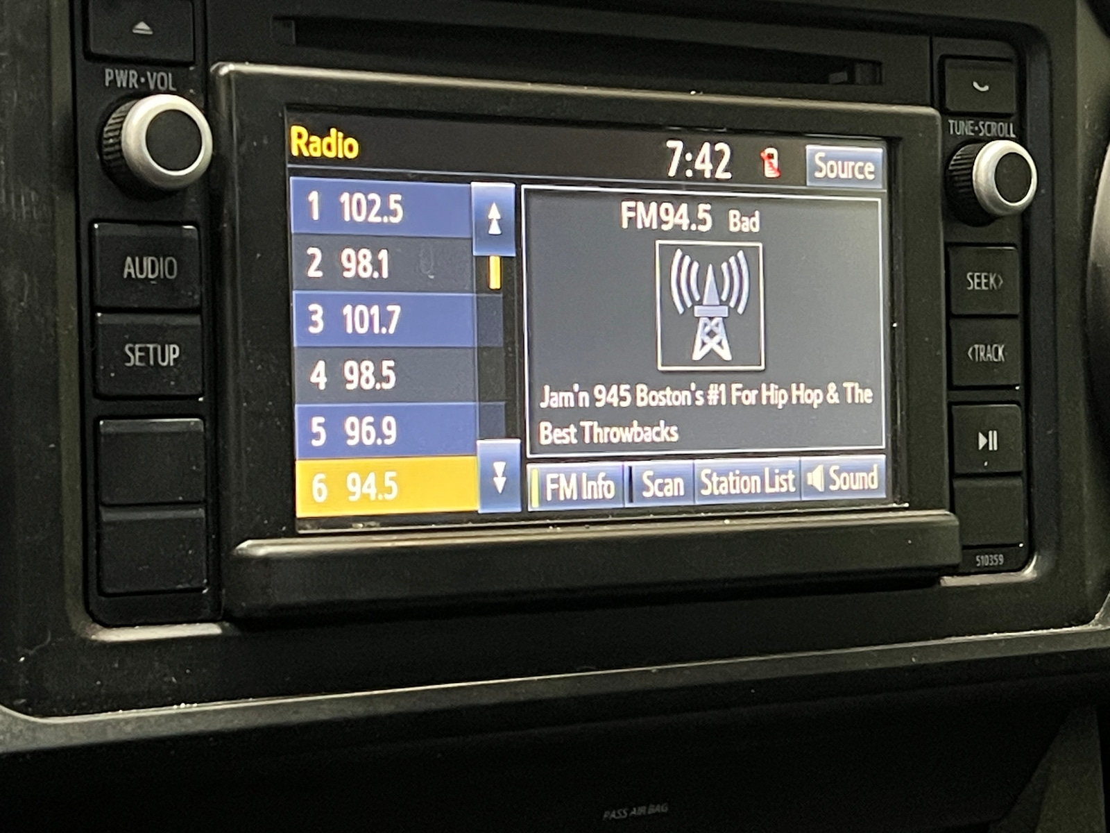 Thumbnail: 2019 Toyota Tacoma - 4