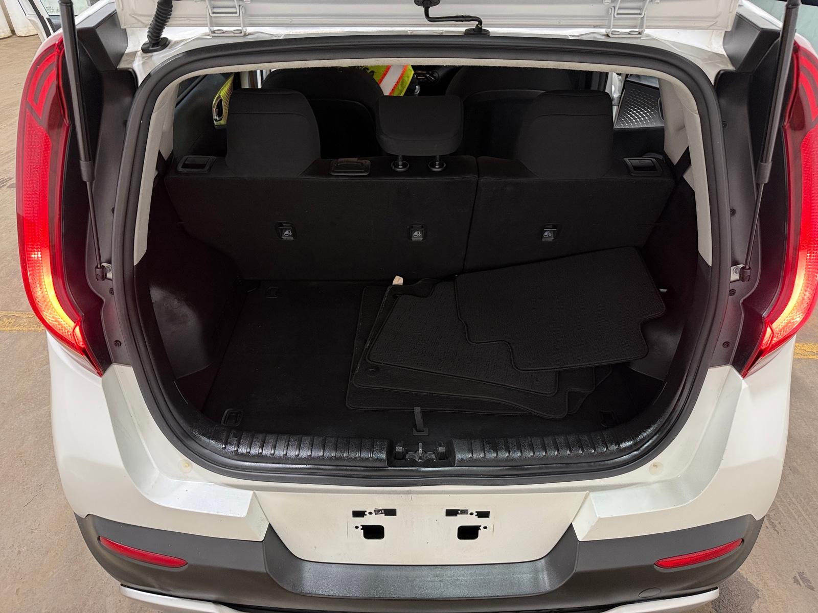 Thumbnail: 2020 Kia Soul - 7