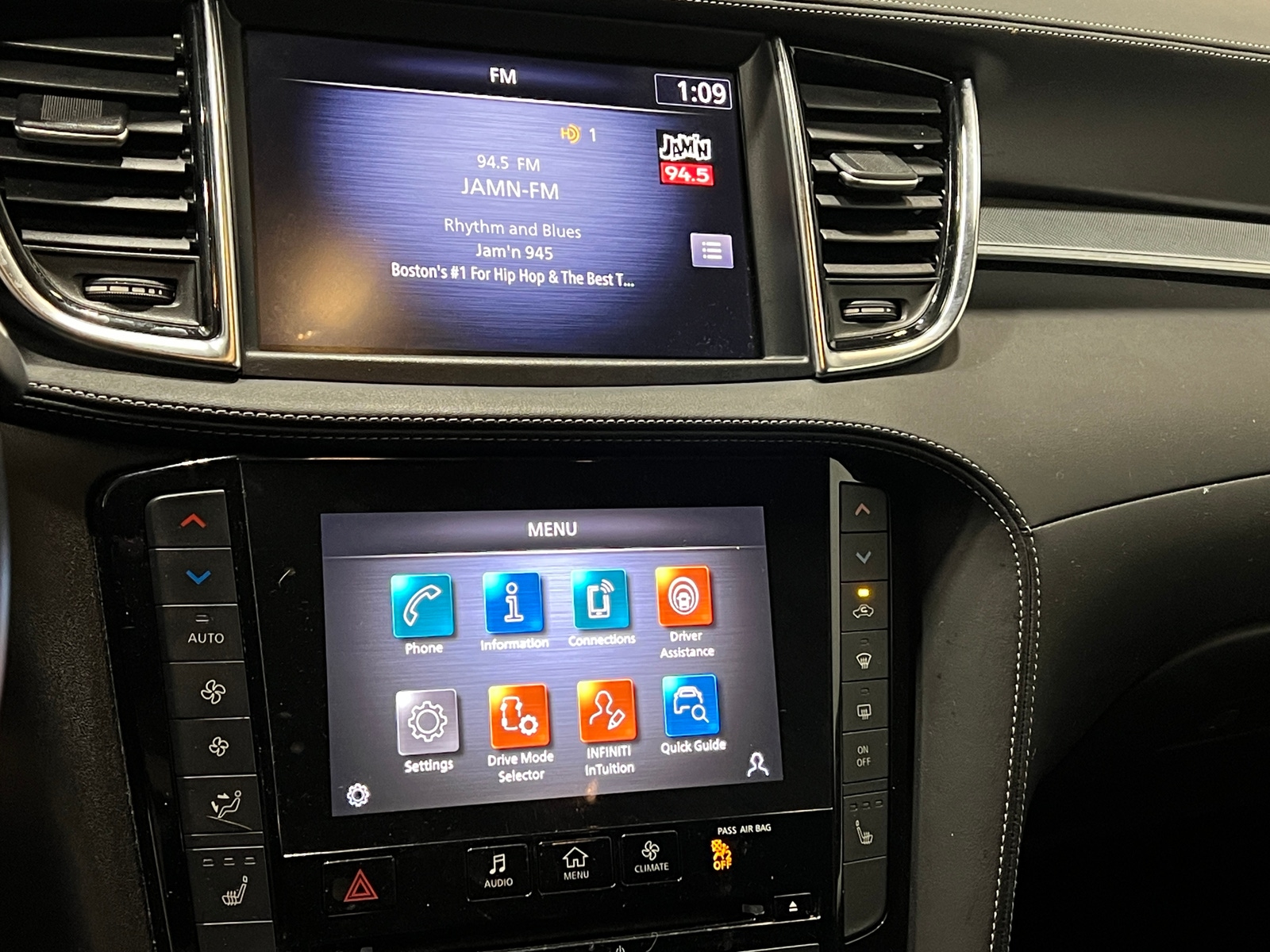 Thumbnail: 2020 INFINITI QX50 - 3