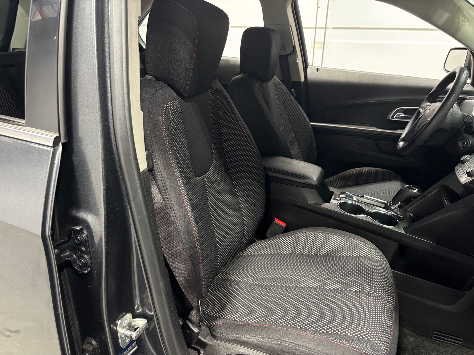 Thumbnail: 2017 Chevrolet Equinox - 2