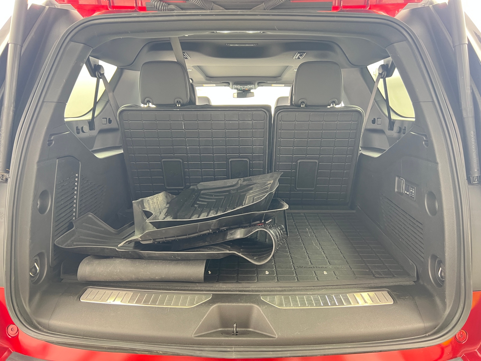 Thumbnail: 2025 Chevrolet Suburban - 6