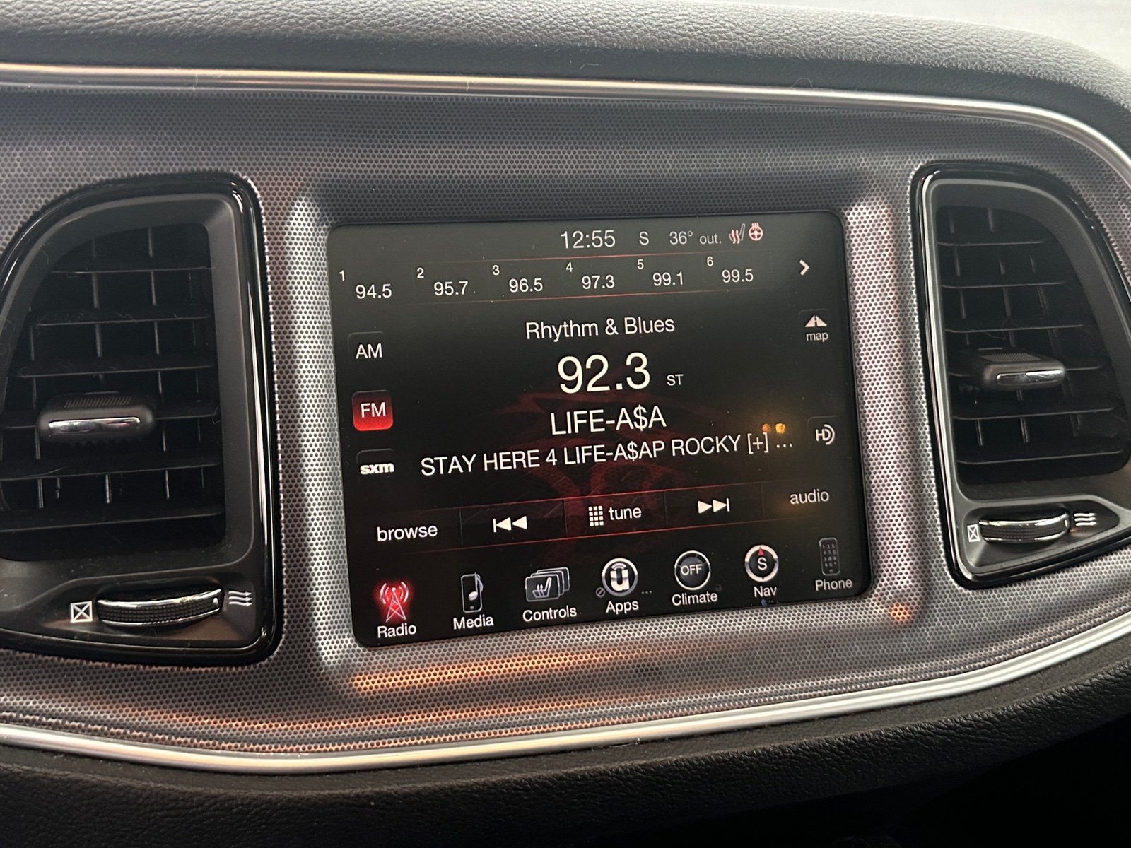 Thumbnail: 2015 Dodge Challenger - 3