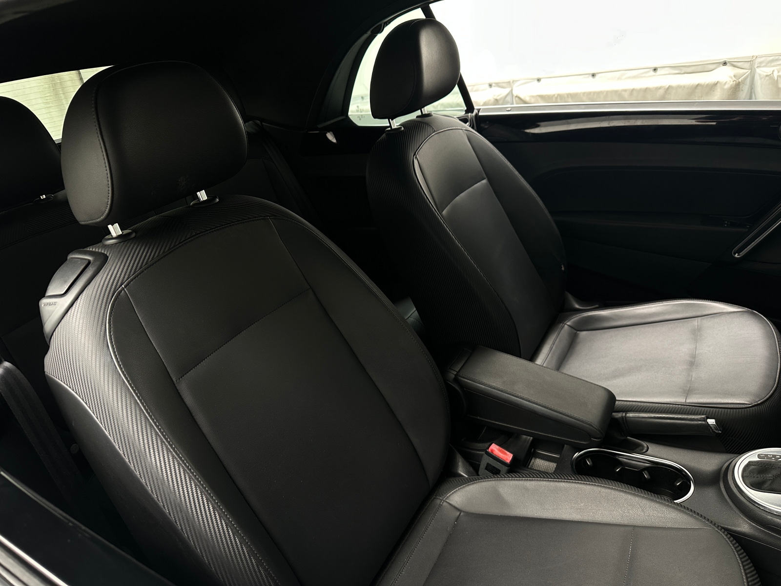 Thumbnail: 2014 Volkswagen Beetle - 2