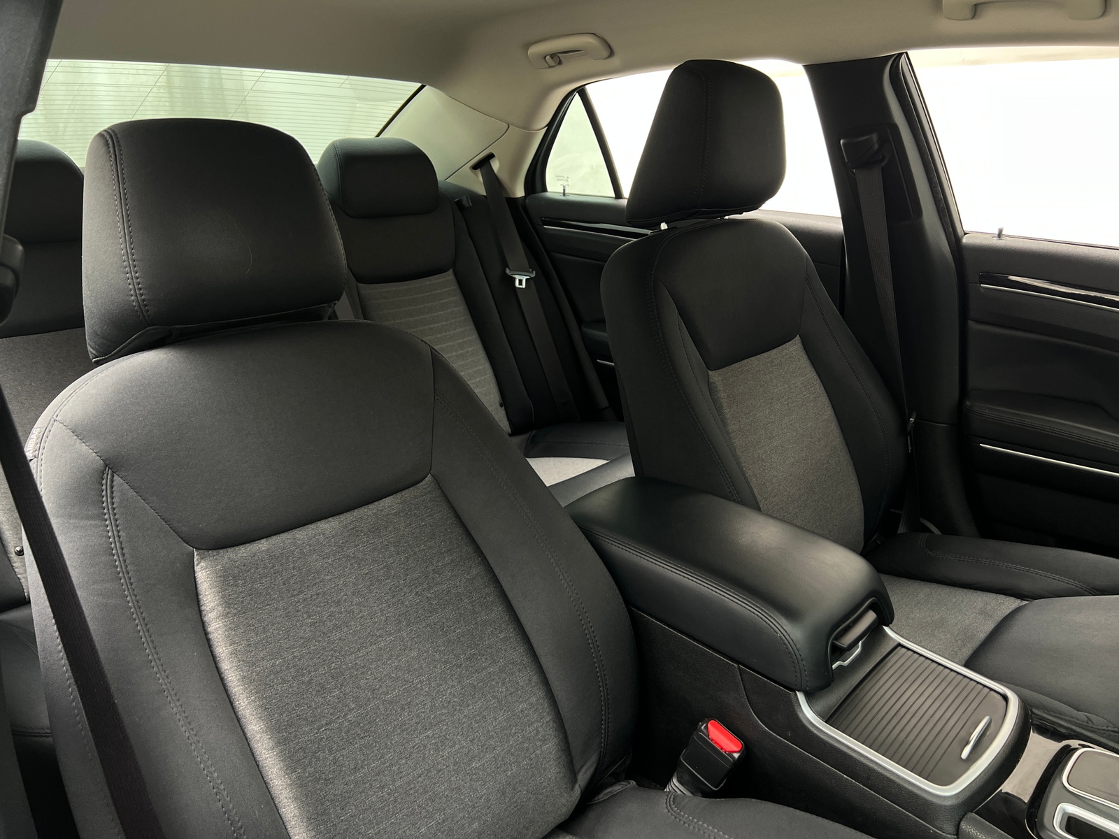 Thumbnail: 2023 Chrysler 300 - 2