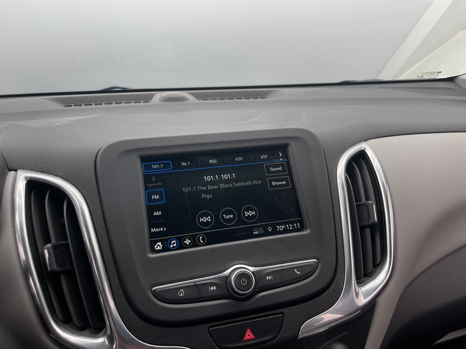 Thumbnail: 2019 Chevrolet Equinox - 4