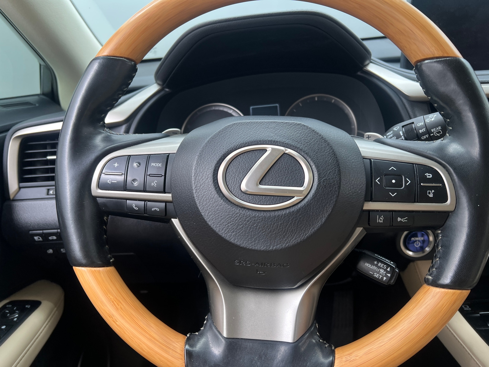 Thumbnail: 2021 Lexus RX - 4
