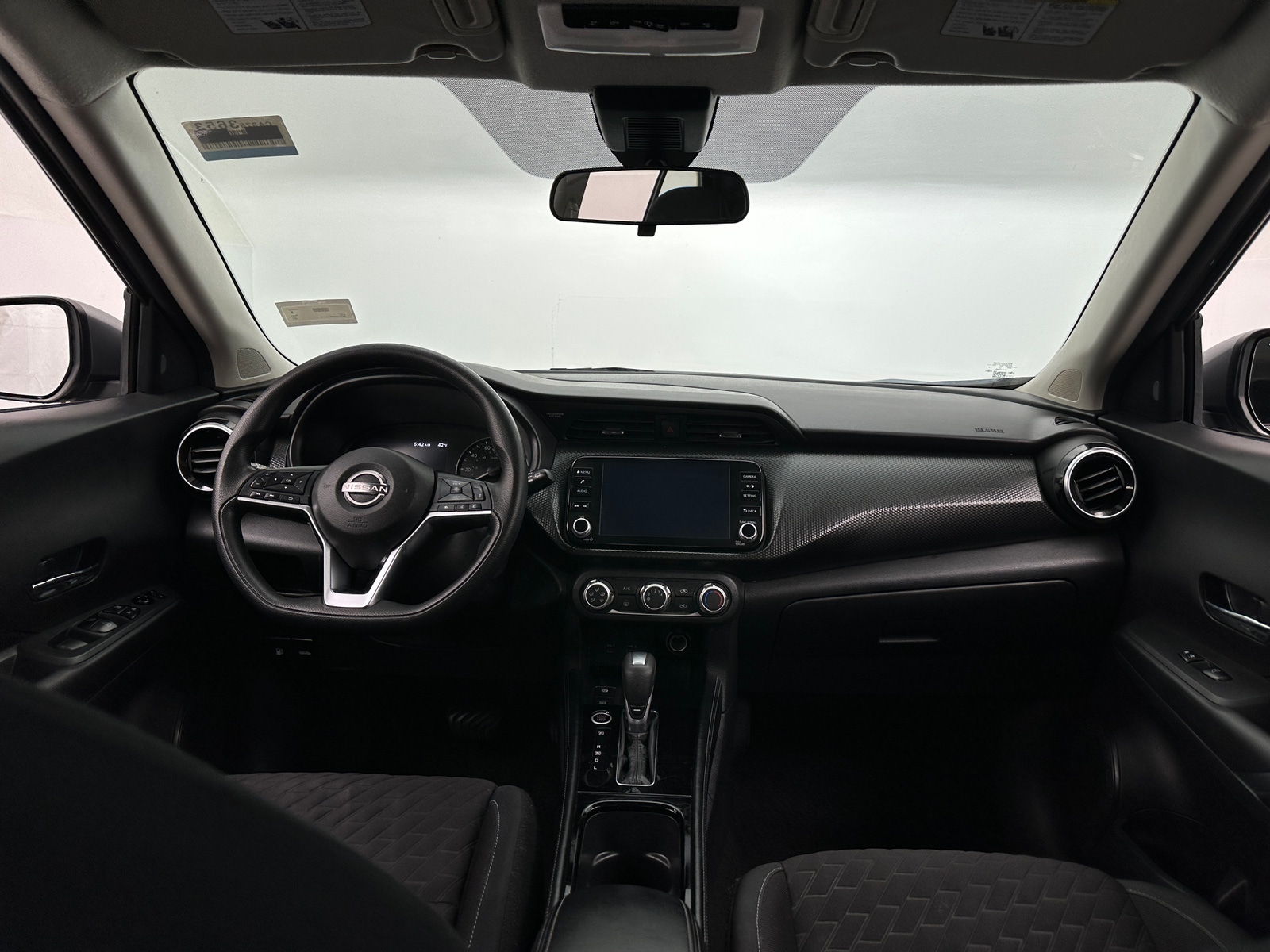 Thumbnail: 2023 Nissan Kicks - 3