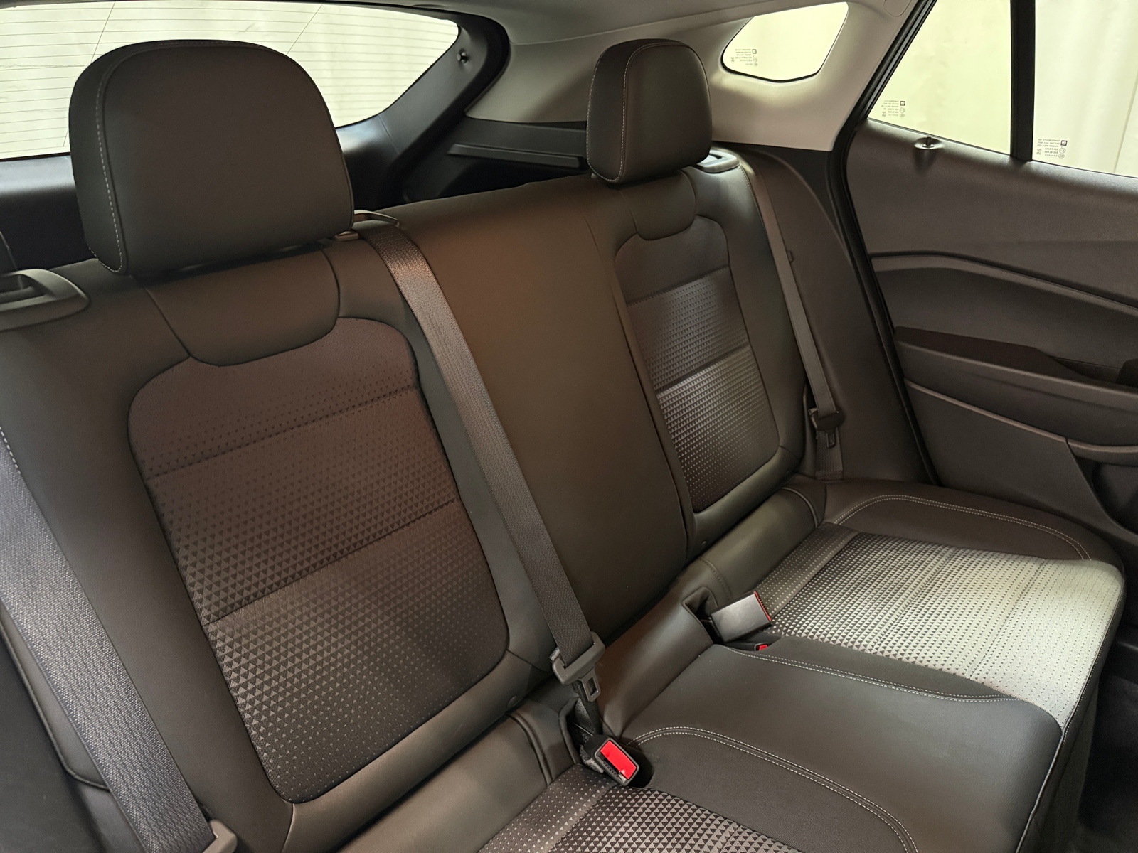 Thumbnail: 2025 Chevrolet Trax - 6