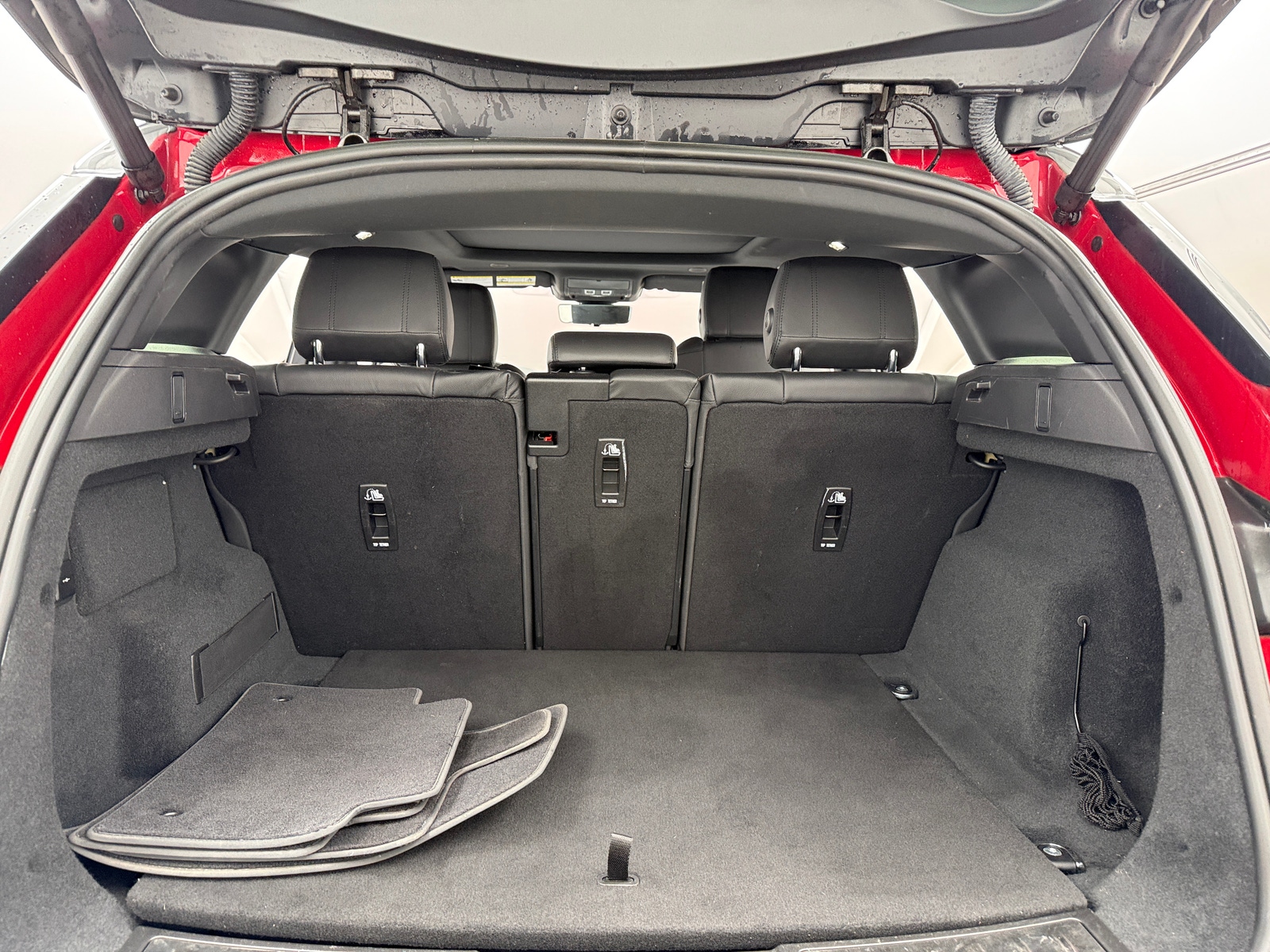 Thumbnail: 2021 Land Rover Range Rover Evoque - 6