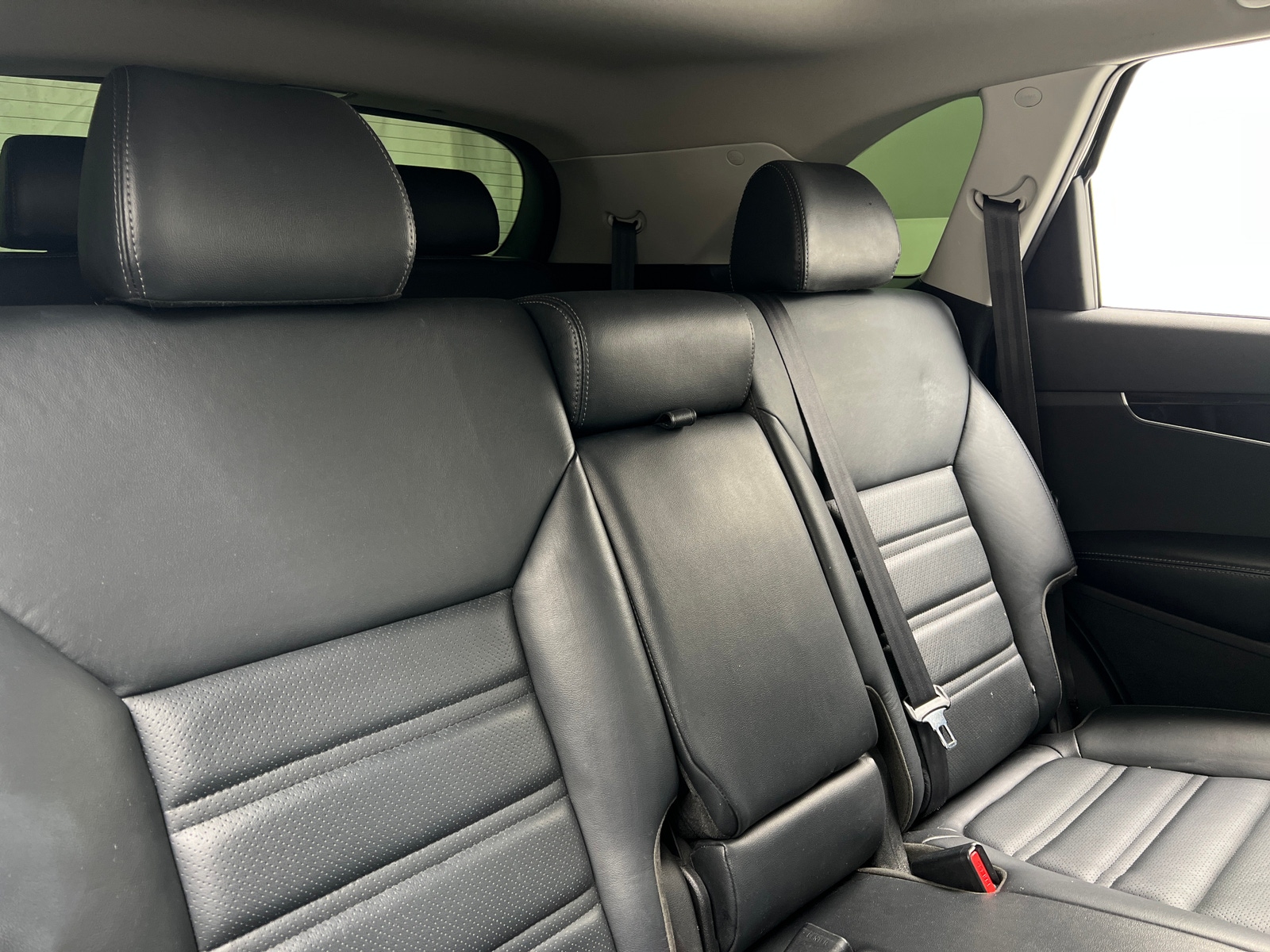 Thumbnail: 2020 Kia Sorento - 5