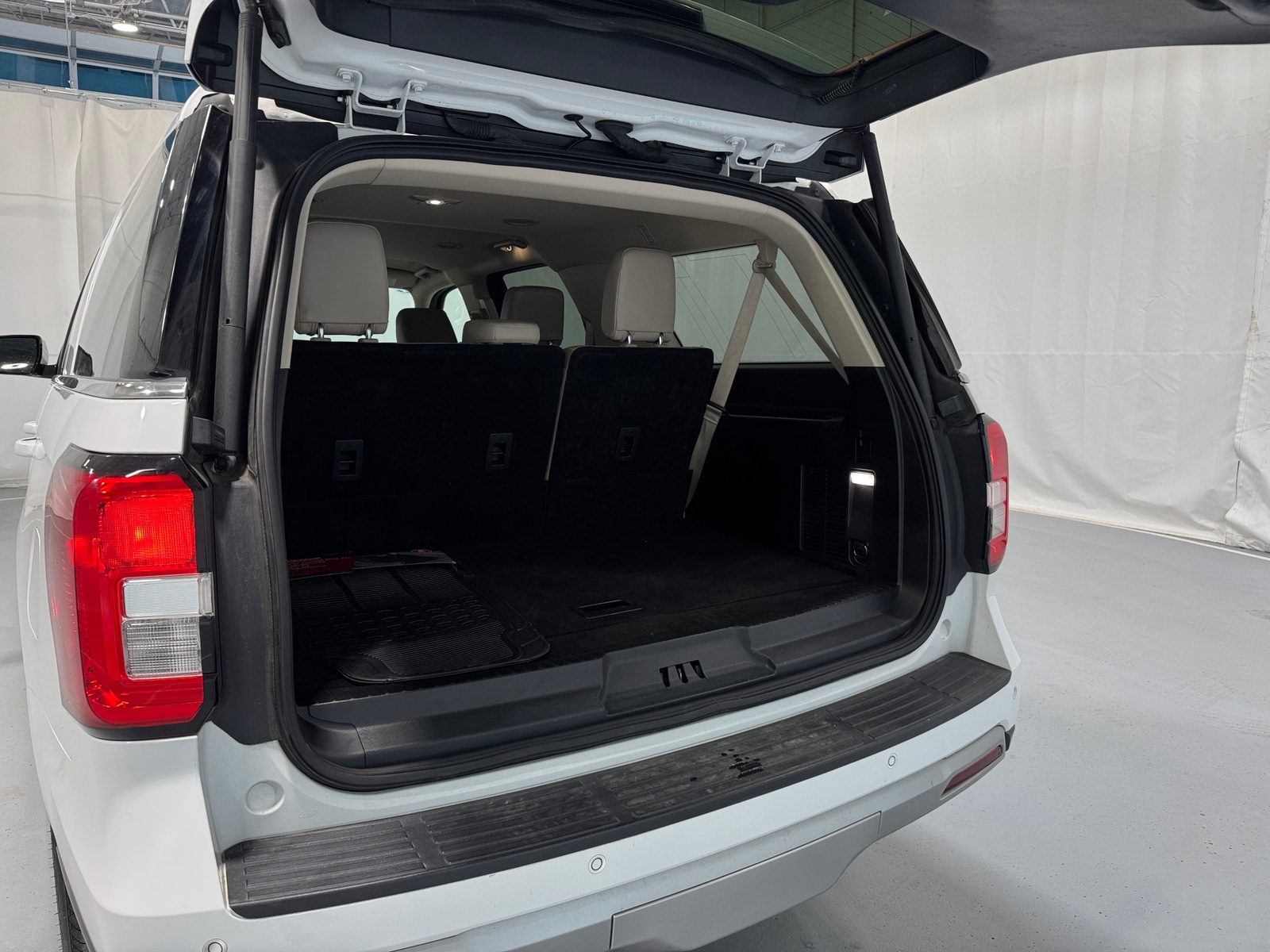 Thumbnail: 2024 Ford Expedition MAX - 7