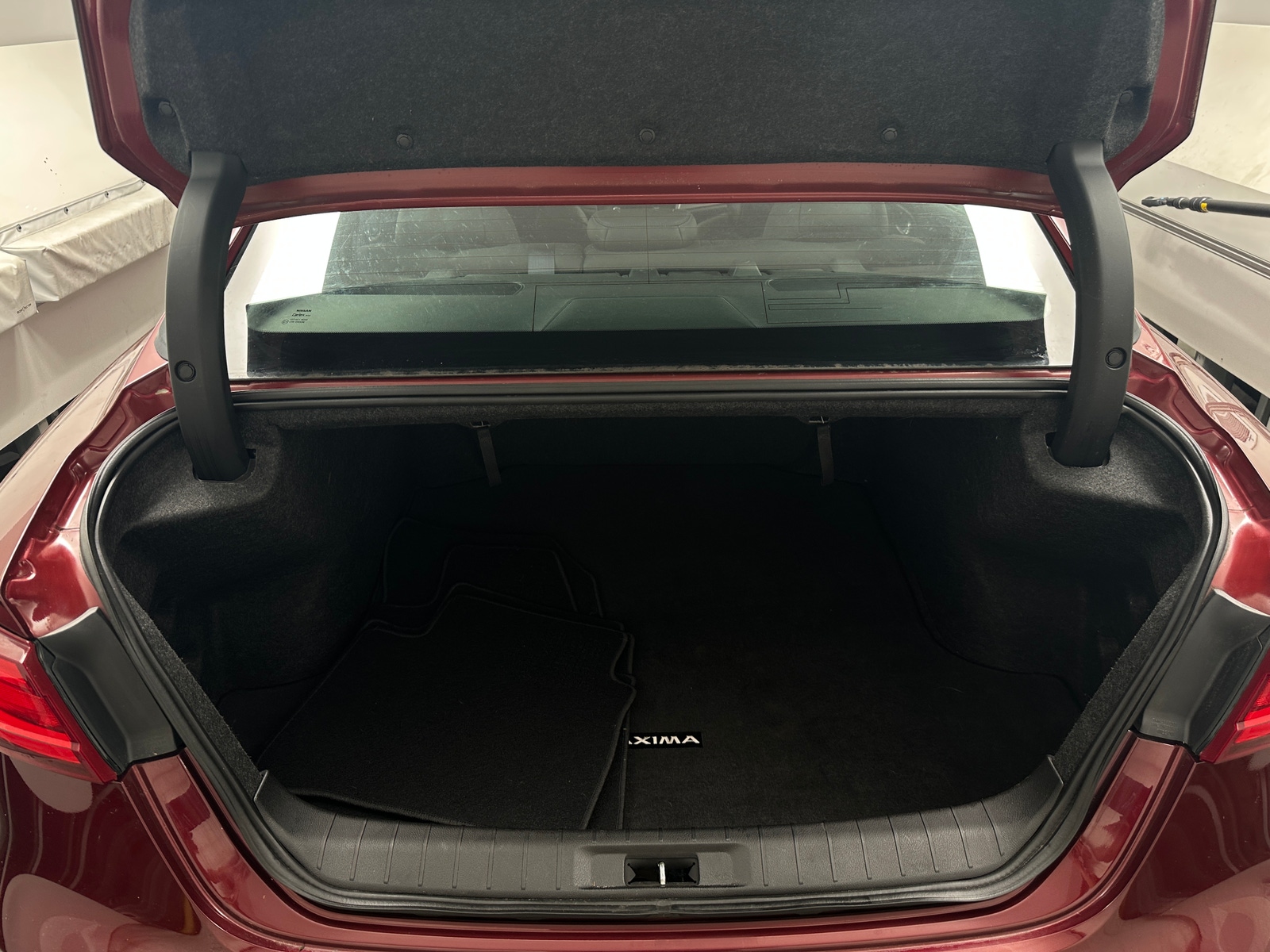 Thumbnail: 2017 Nissan Maxima - 6