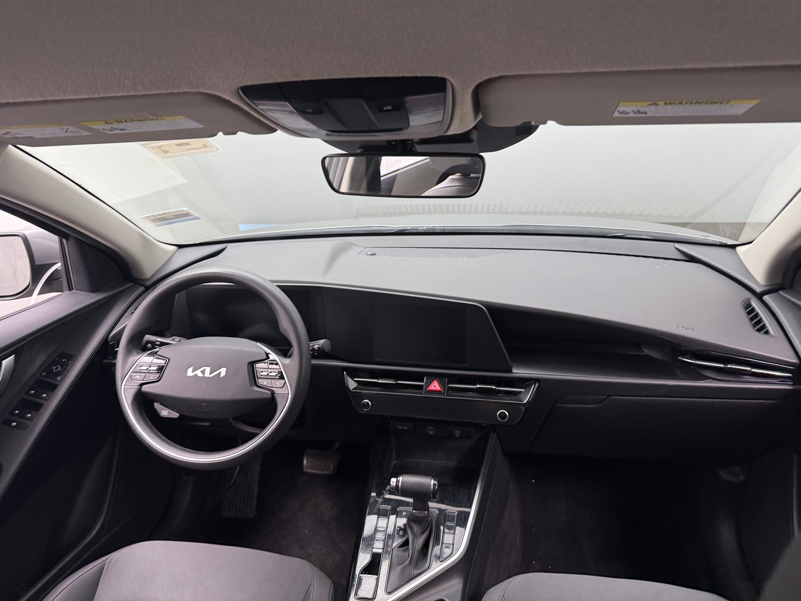 Thumbnail: 2023 Kia Niro - 3