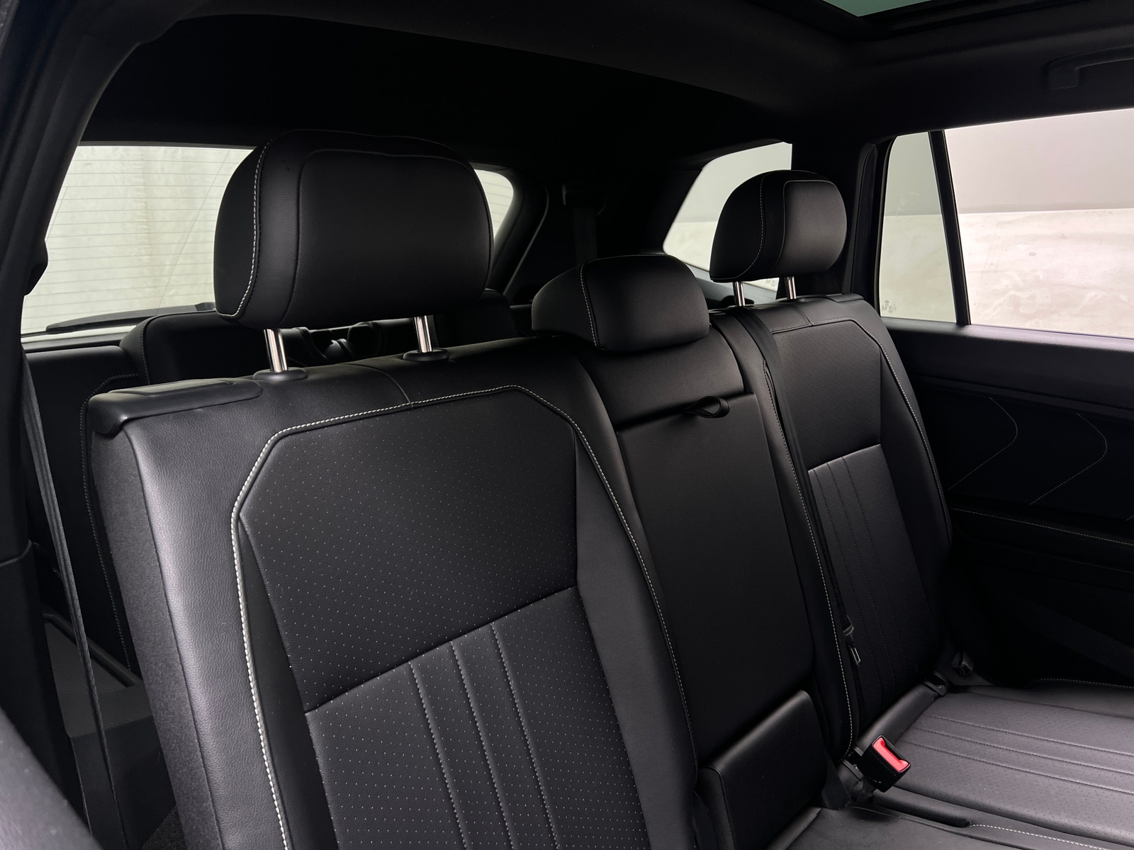 Thumbnail: 2023 Volkswagen Tiguan - 6