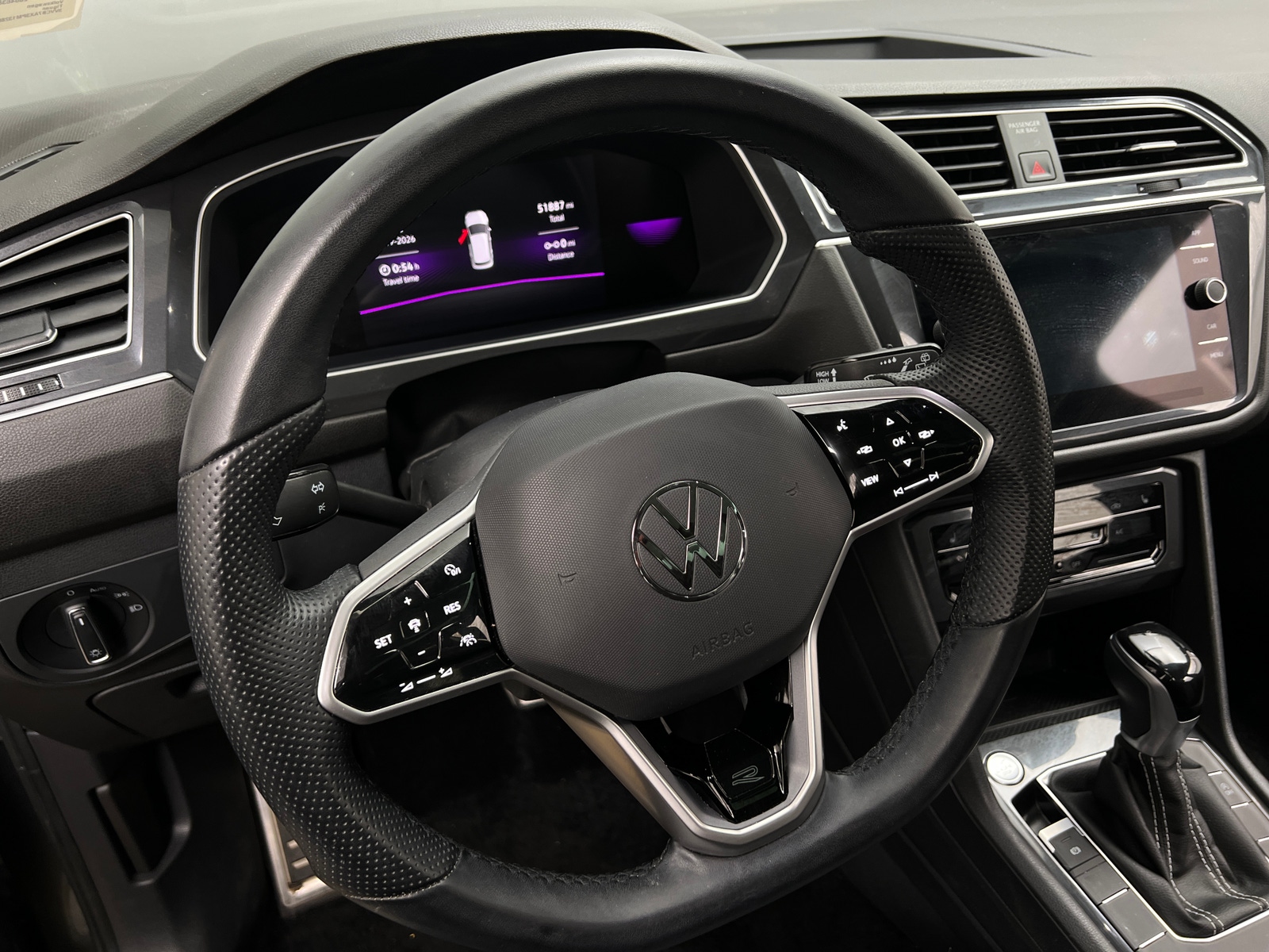 Thumbnail: 2023 Volkswagen Tiguan - 5