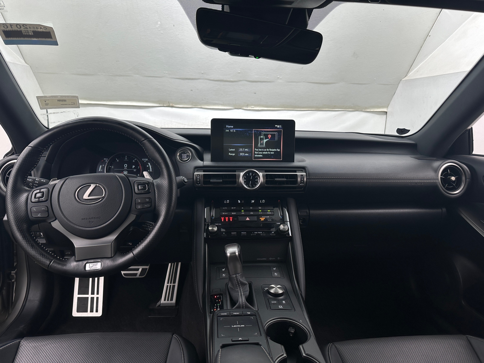 Thumbnail: 2022 Lexus IS - 2