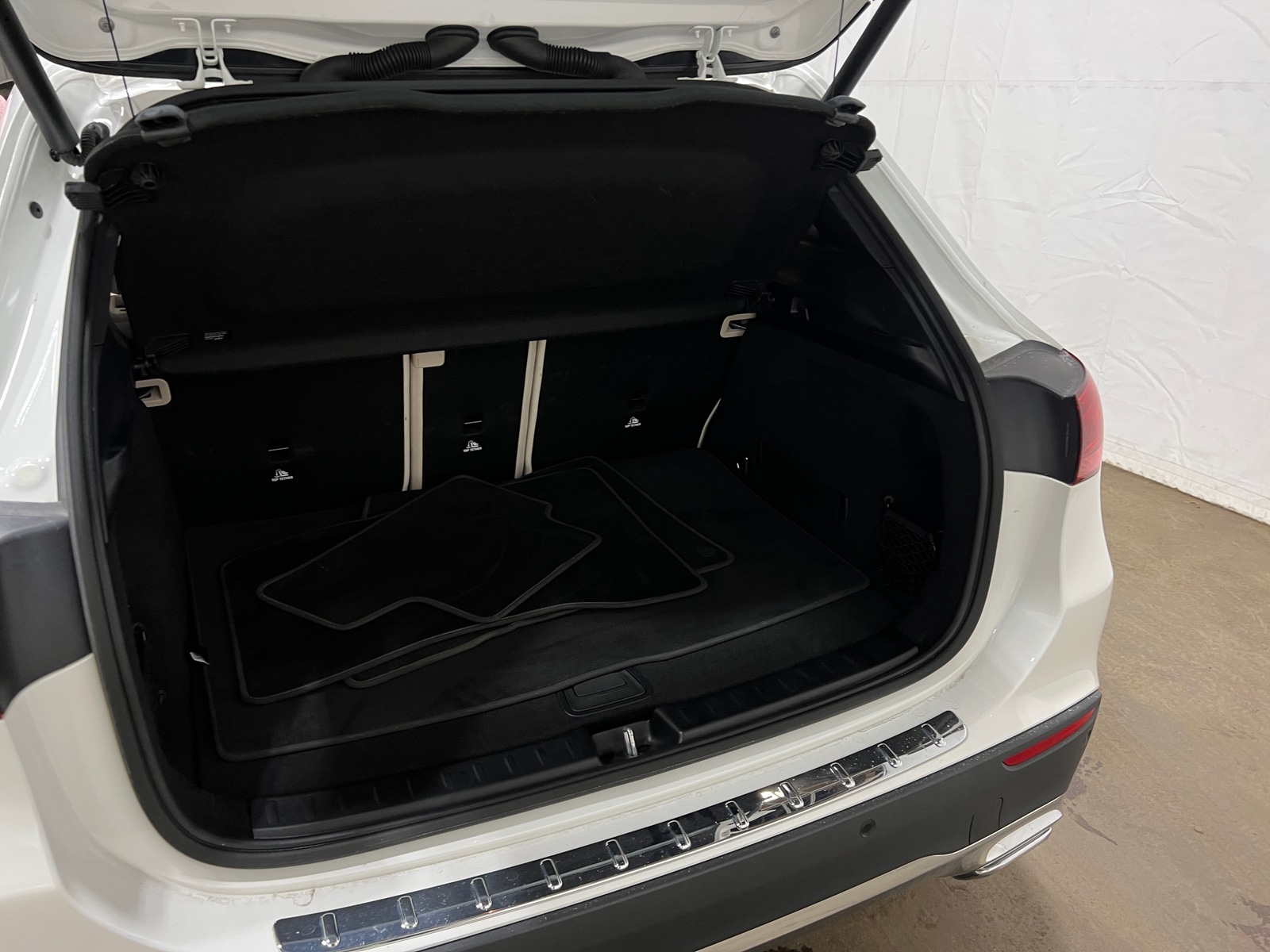 Thumbnail: 2025 Mercedes-Benz GLA - 6