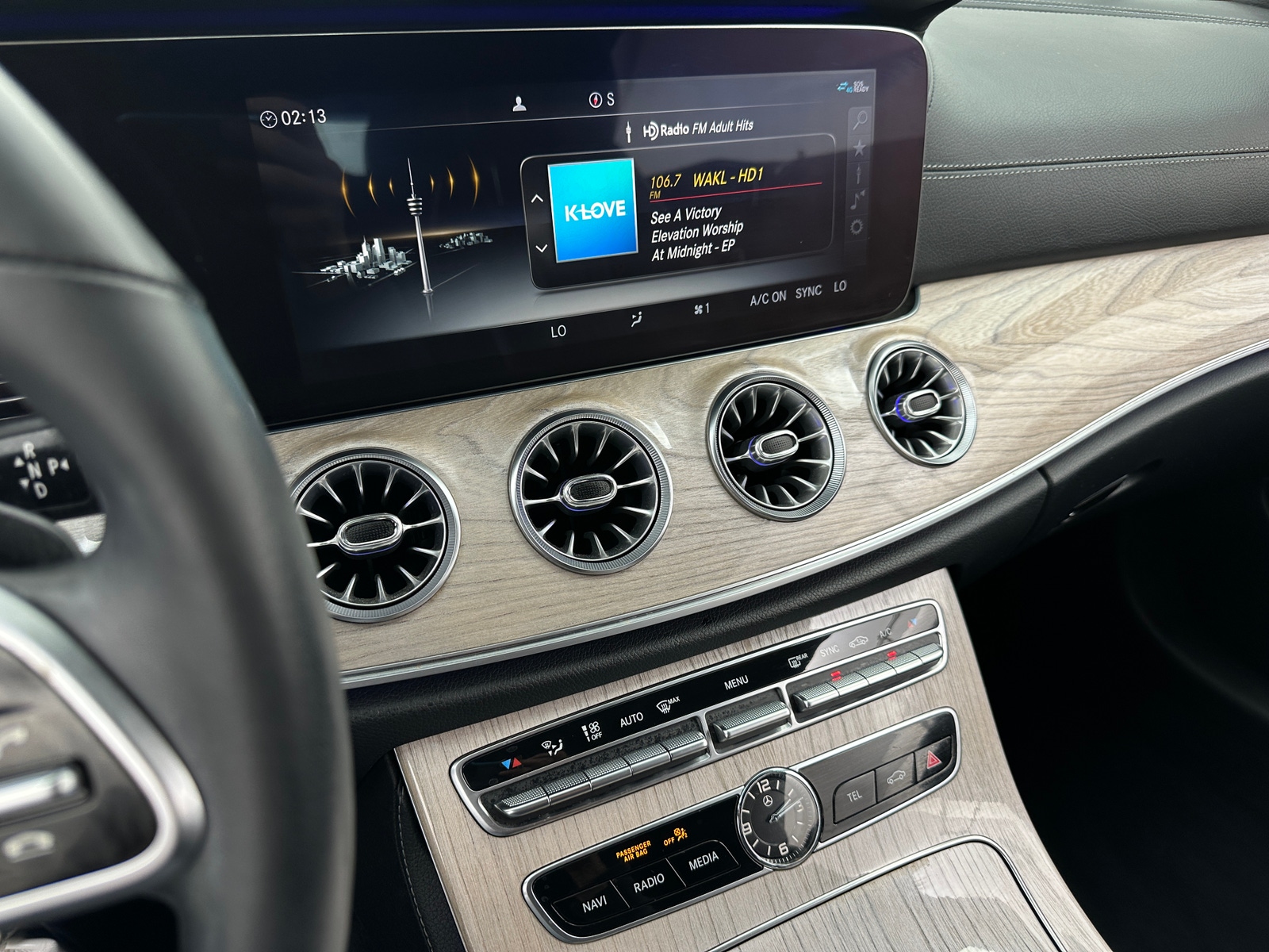 Thumbnail: 2019 Mercedes-Benz E-Class - 2