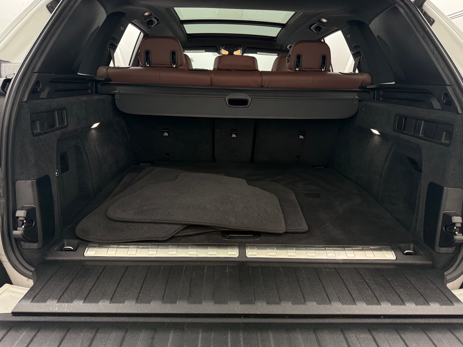 Thumbnail: 2021 BMW X5 - 6