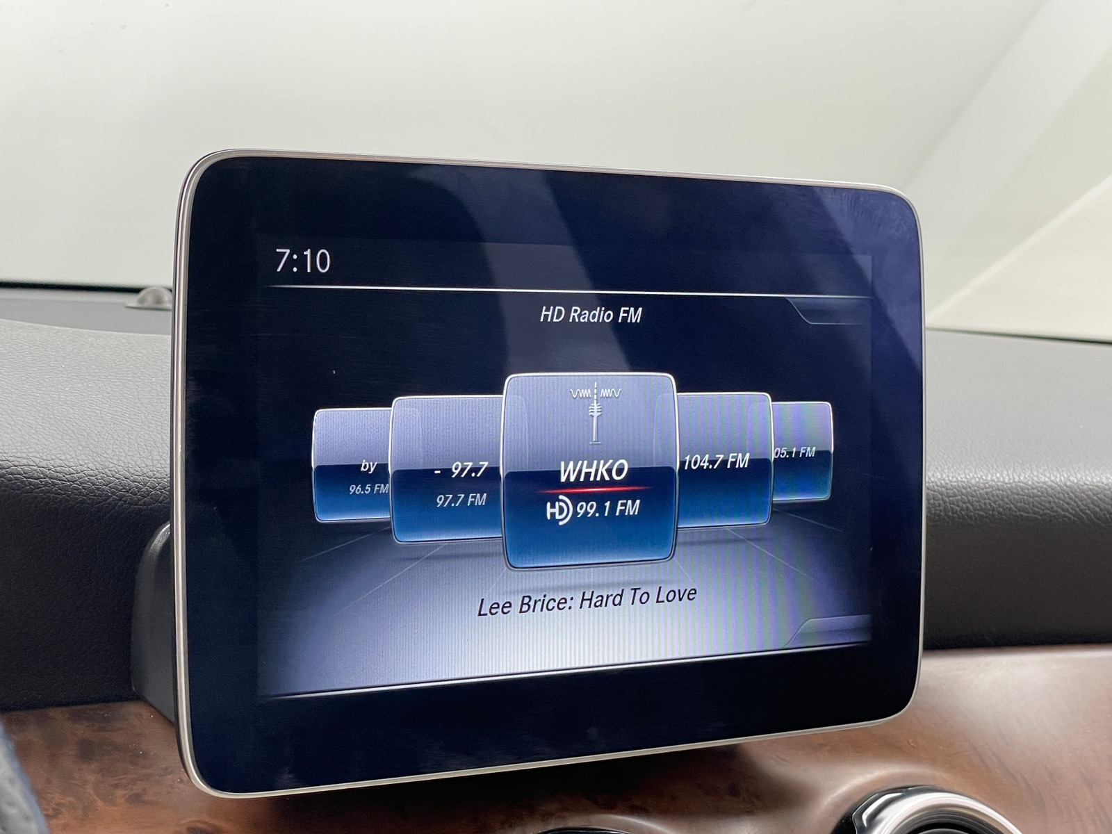 Thumbnail: 2020 Mercedes-Benz GLA - 3