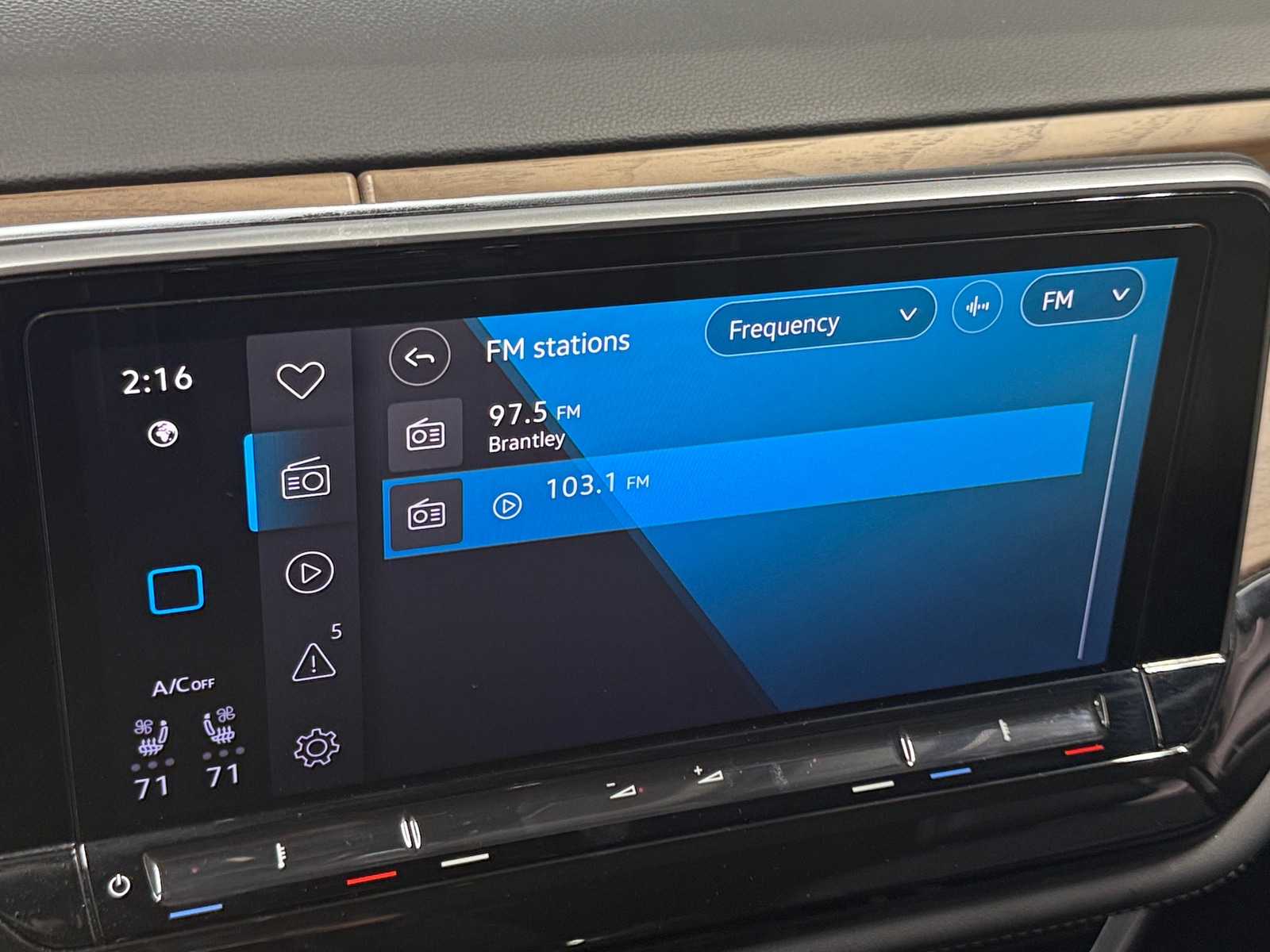 Thumbnail: 2025 Volkswagen Atlas - 3