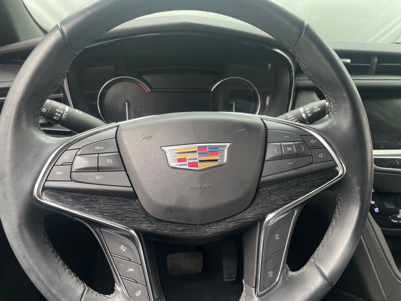 Thumbnail: 2022 Cadillac XT5 - 4