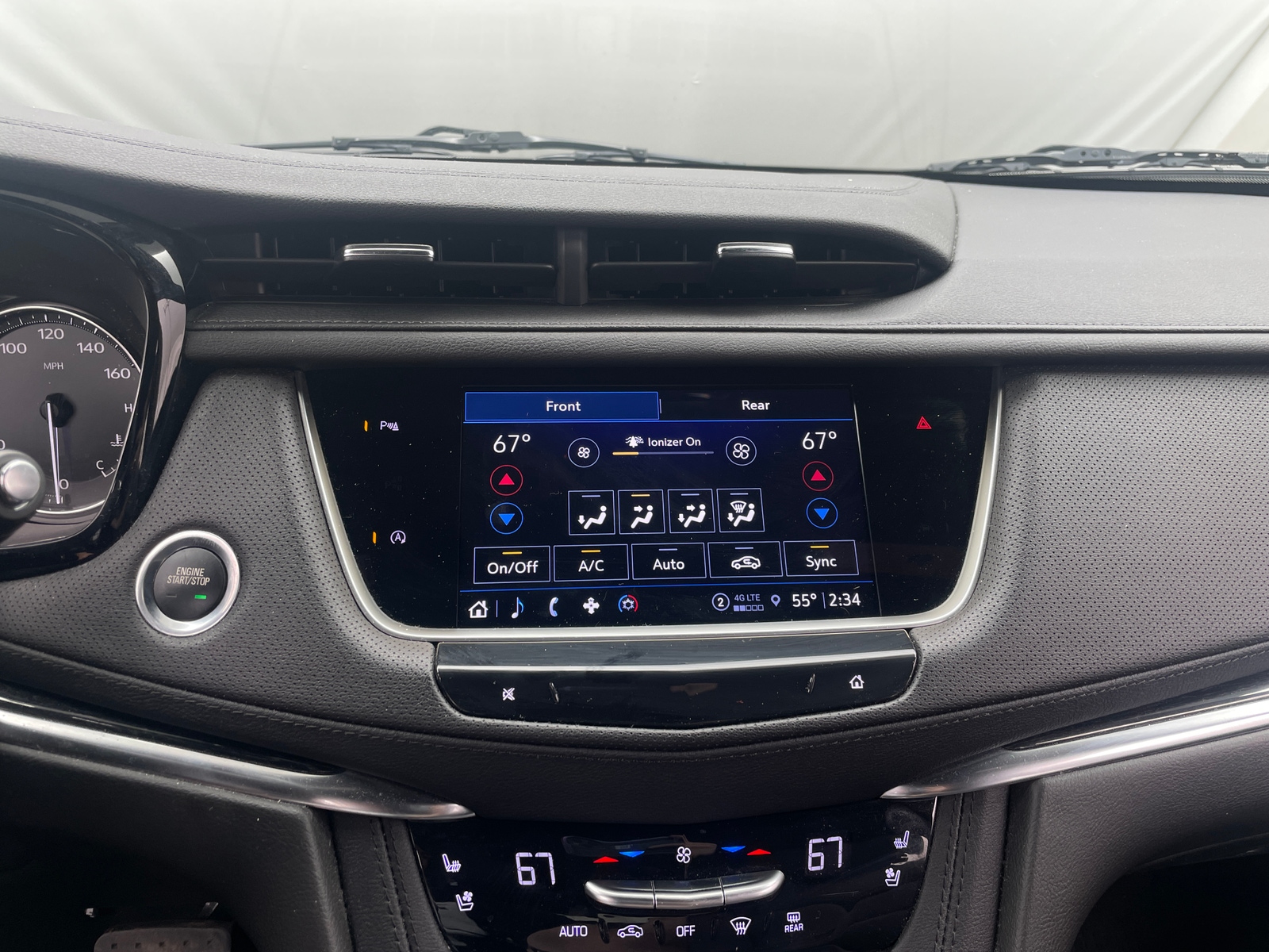 Thumbnail: 2022 Cadillac XT5 - 3