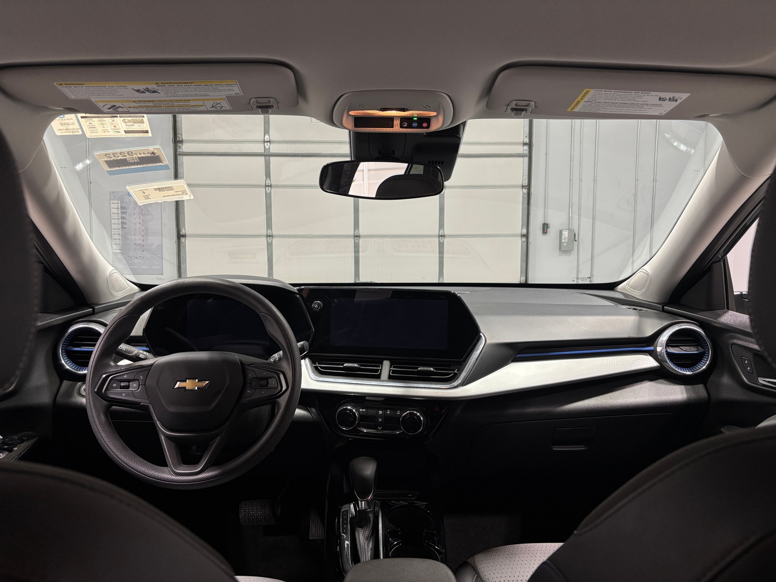 Thumbnail: 2025 Chevrolet Trax - 3