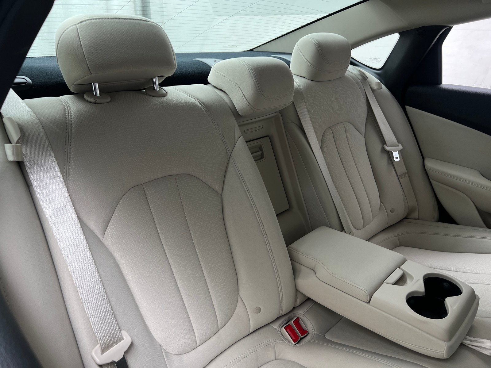 Thumbnail: 2016 Chrysler 200 - 6