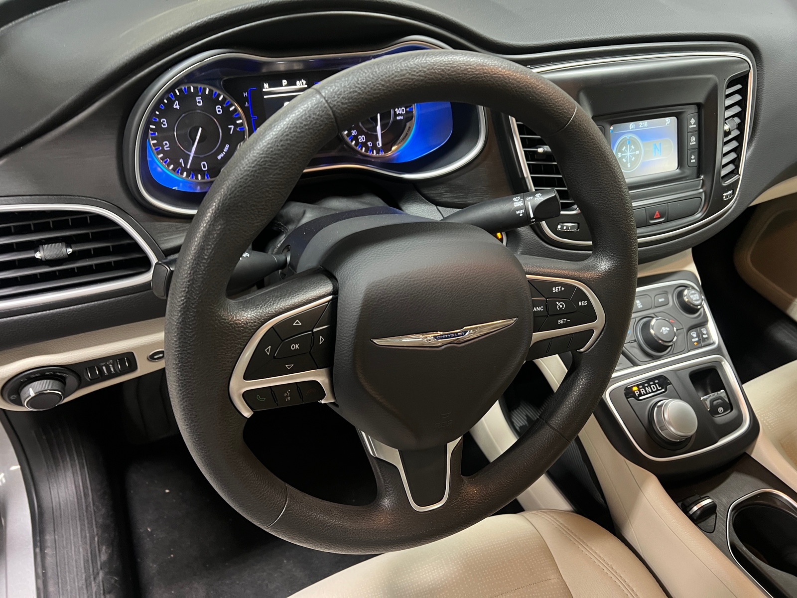 Thumbnail: 2016 Chrysler 200 - 5