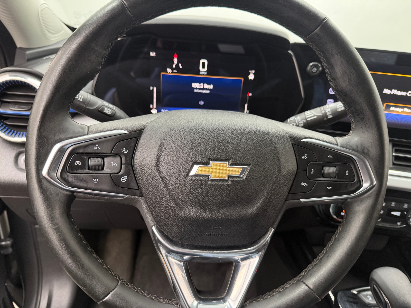 Thumbnail: 2025 Chevrolet Trax - 5