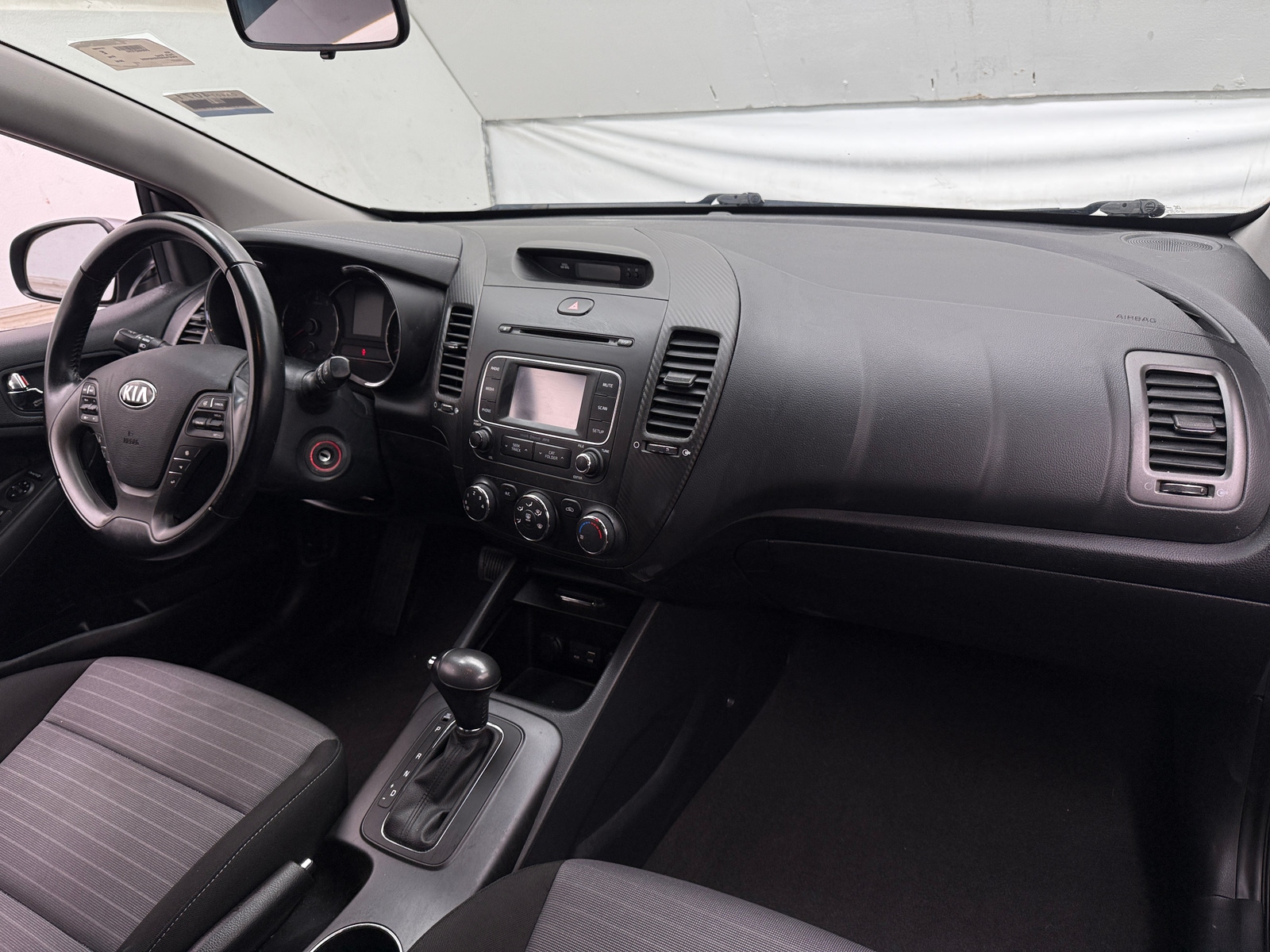 Thumbnail: 2016 Kia Forte - 3